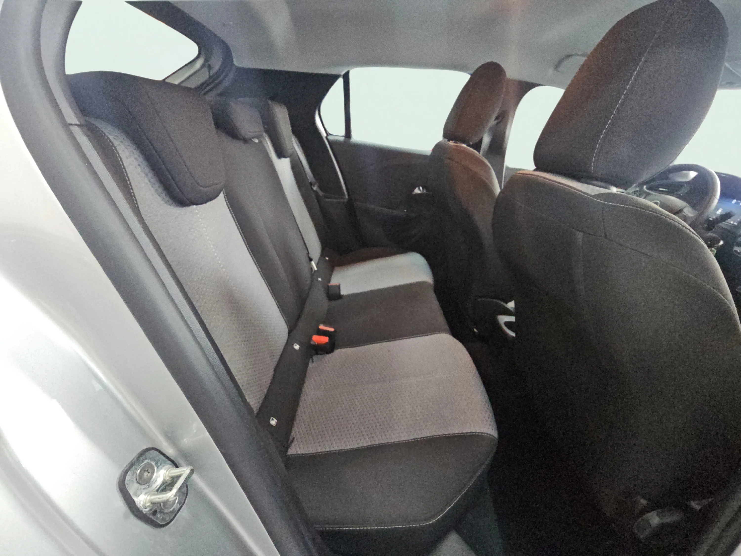 Opel Corsa 1.2T XHL Edition - foto 14