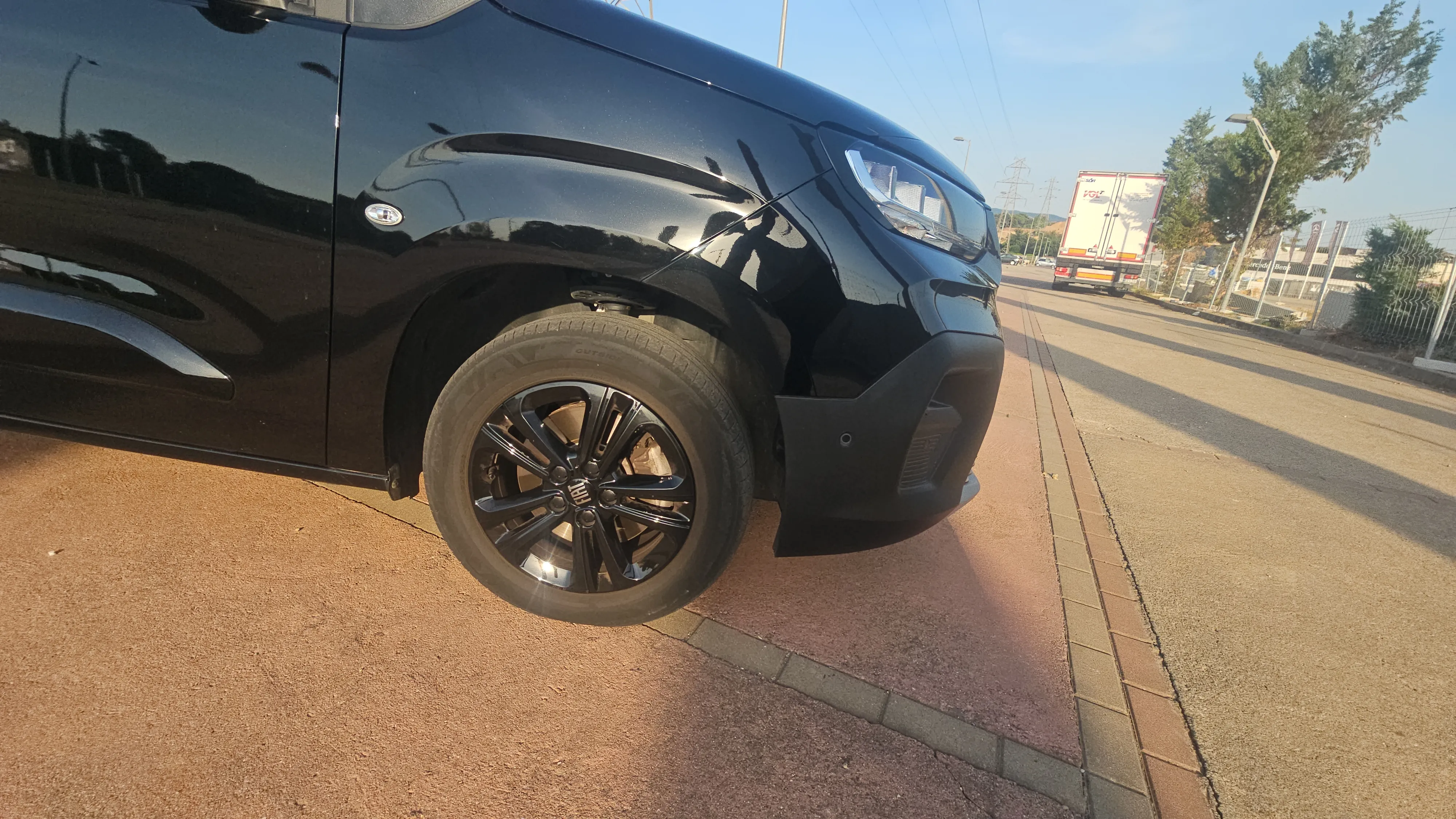 Fiat Doblò 1.5 diésel MT6 Talla L - foto 15