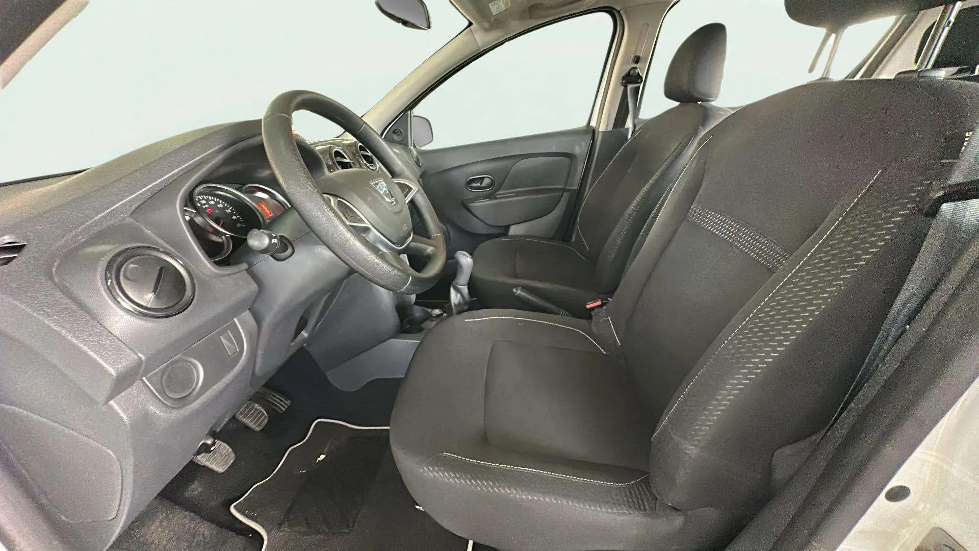 Dacia Sandero 1.0 Dacia Sandero - foto 18
