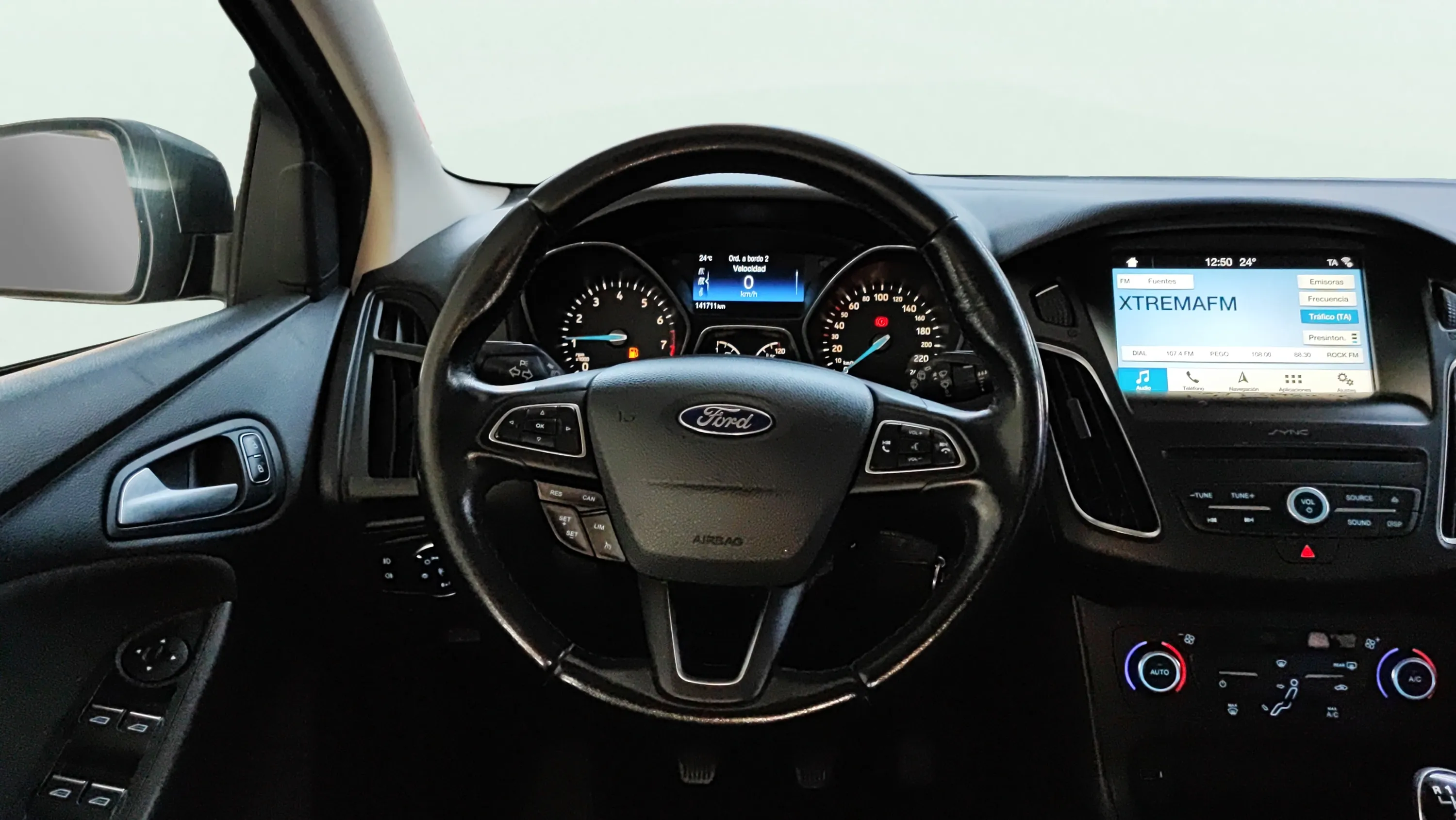 Ford Focus 1.0 EcoBoost Business - foto 13