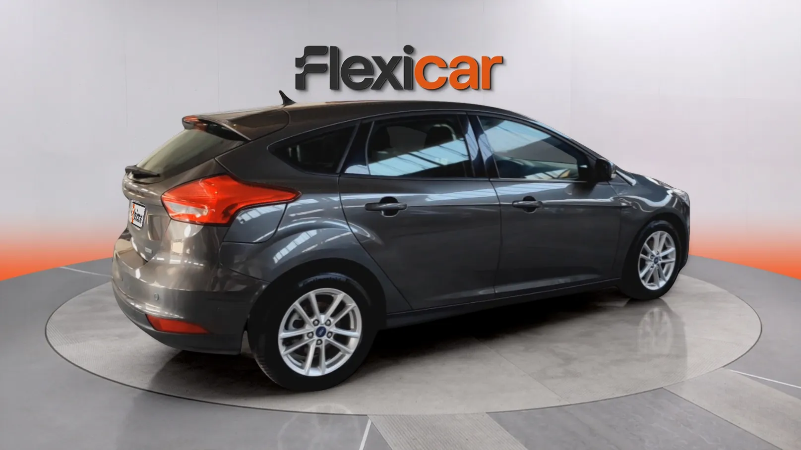 Ford Focus 1.0 EcoBoost Business - foto 7