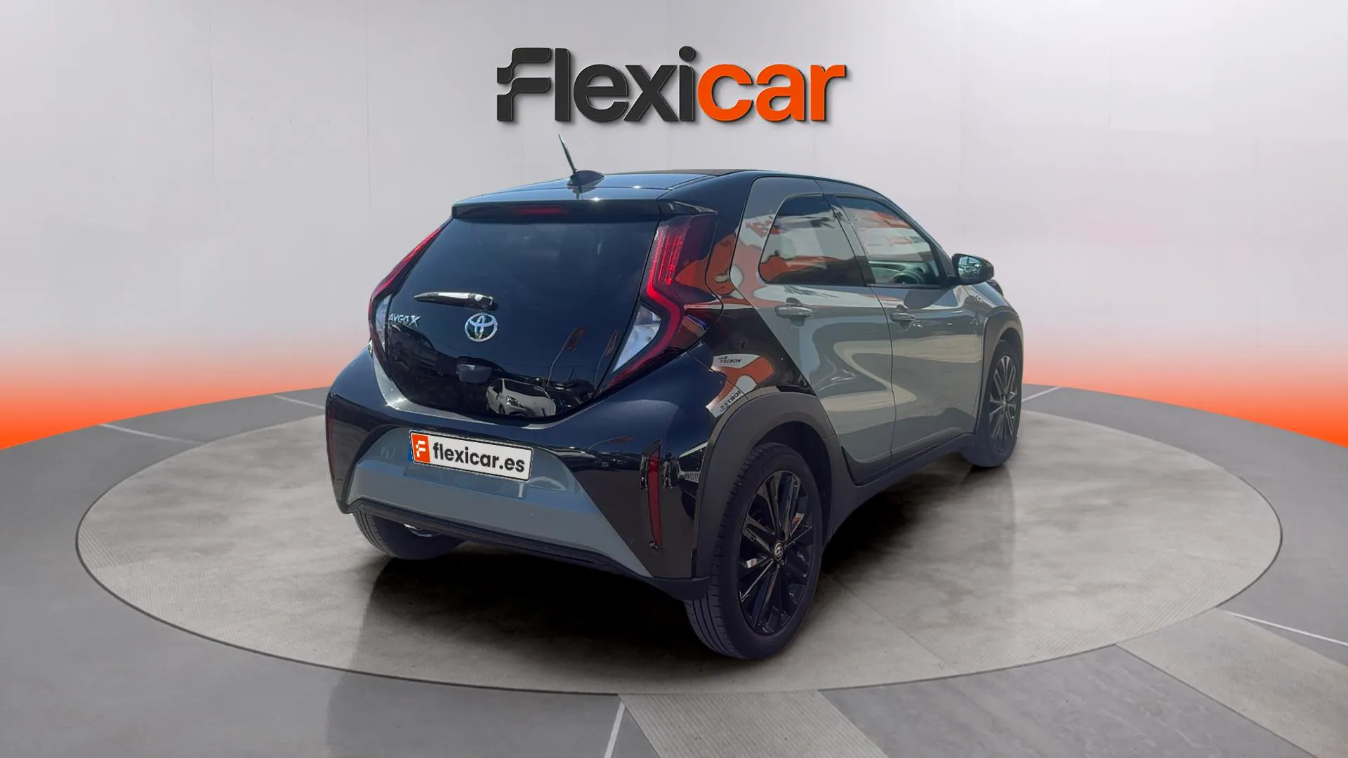 Toyota Aygo X 1.0 VVT-I Play - foto 8