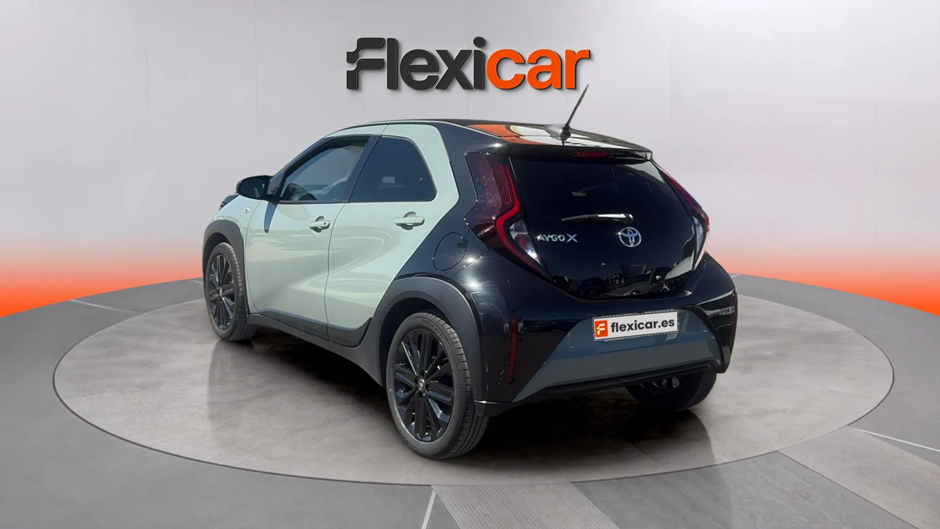 Toyota Aygo X 1.0 VVT-I Play - foto 6