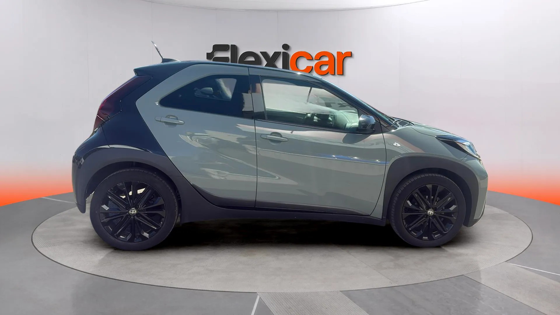 Toyota Aygo X 1.0 VVT-I Play - foto 10