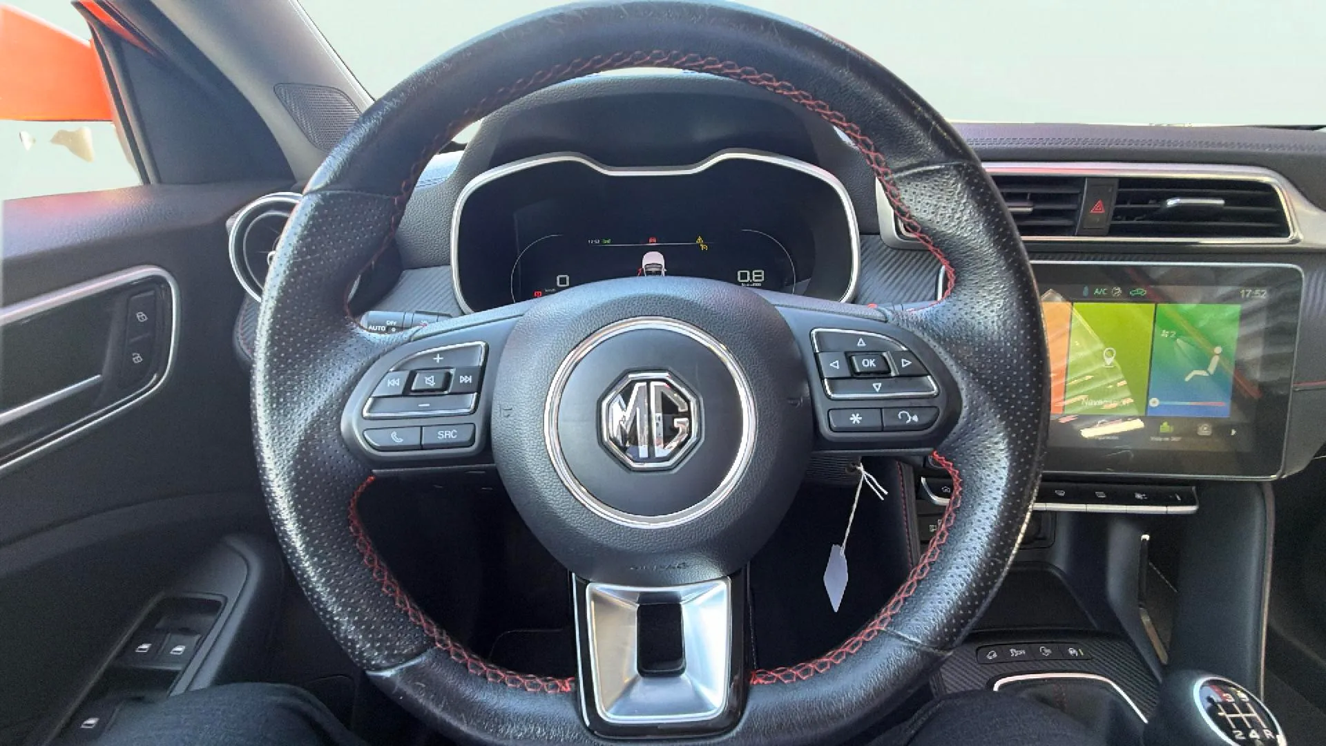 MG ZS 1.5 Luxury - foto 11