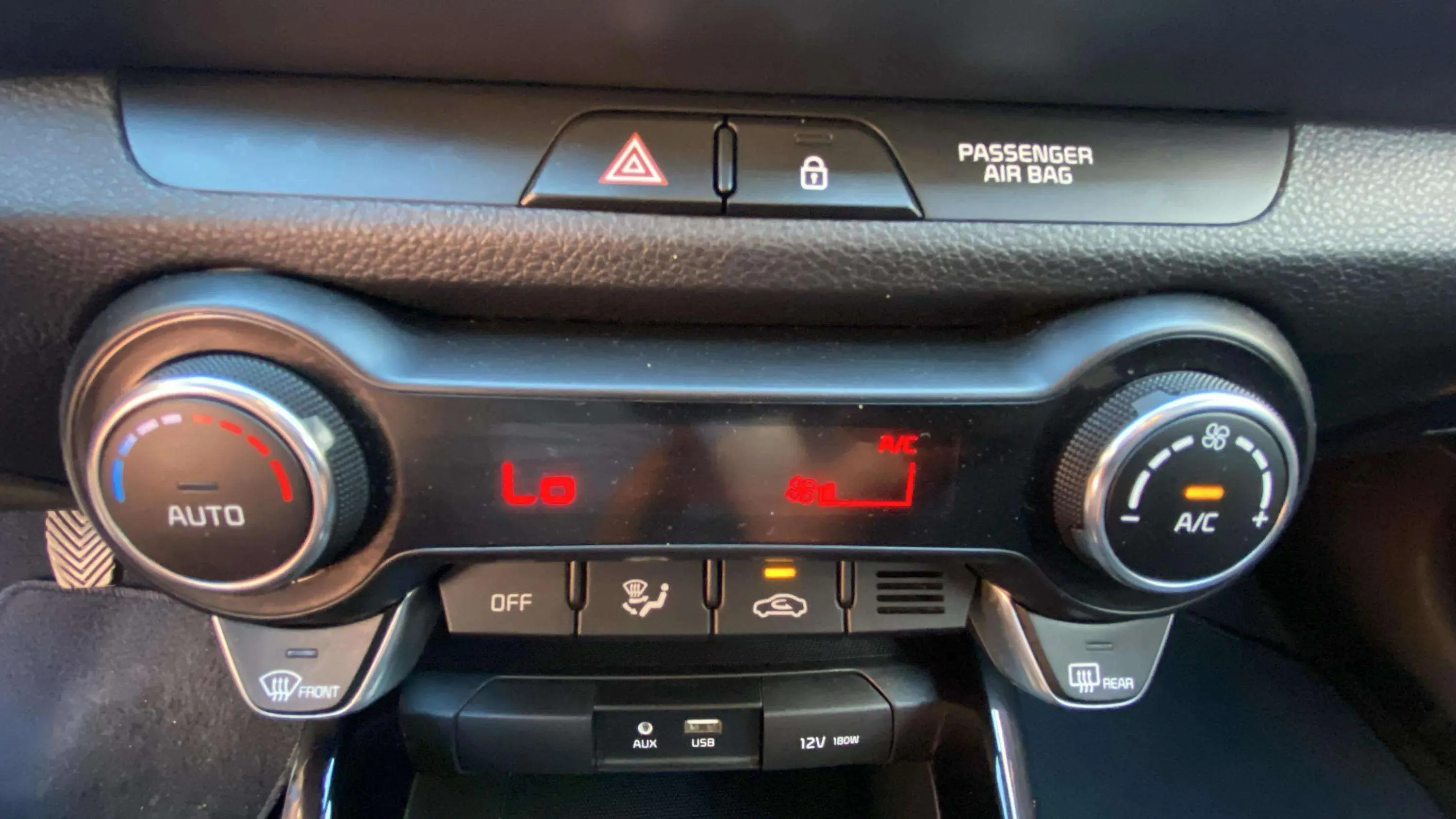 Kia Stonic 1.0 T-GDi Business - foto 21