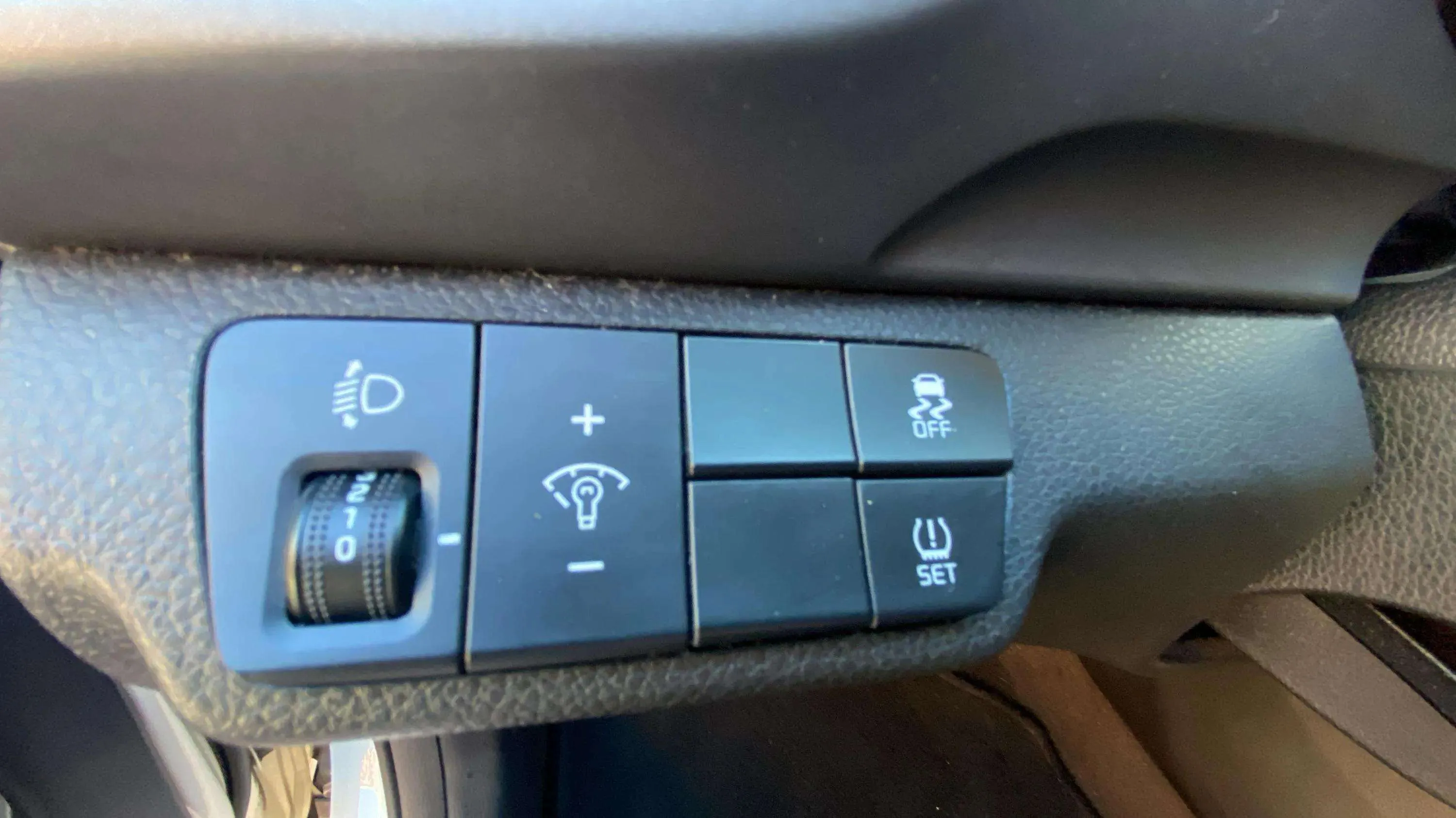 Kia Stonic 1.0 T-GDi Business - foto 19