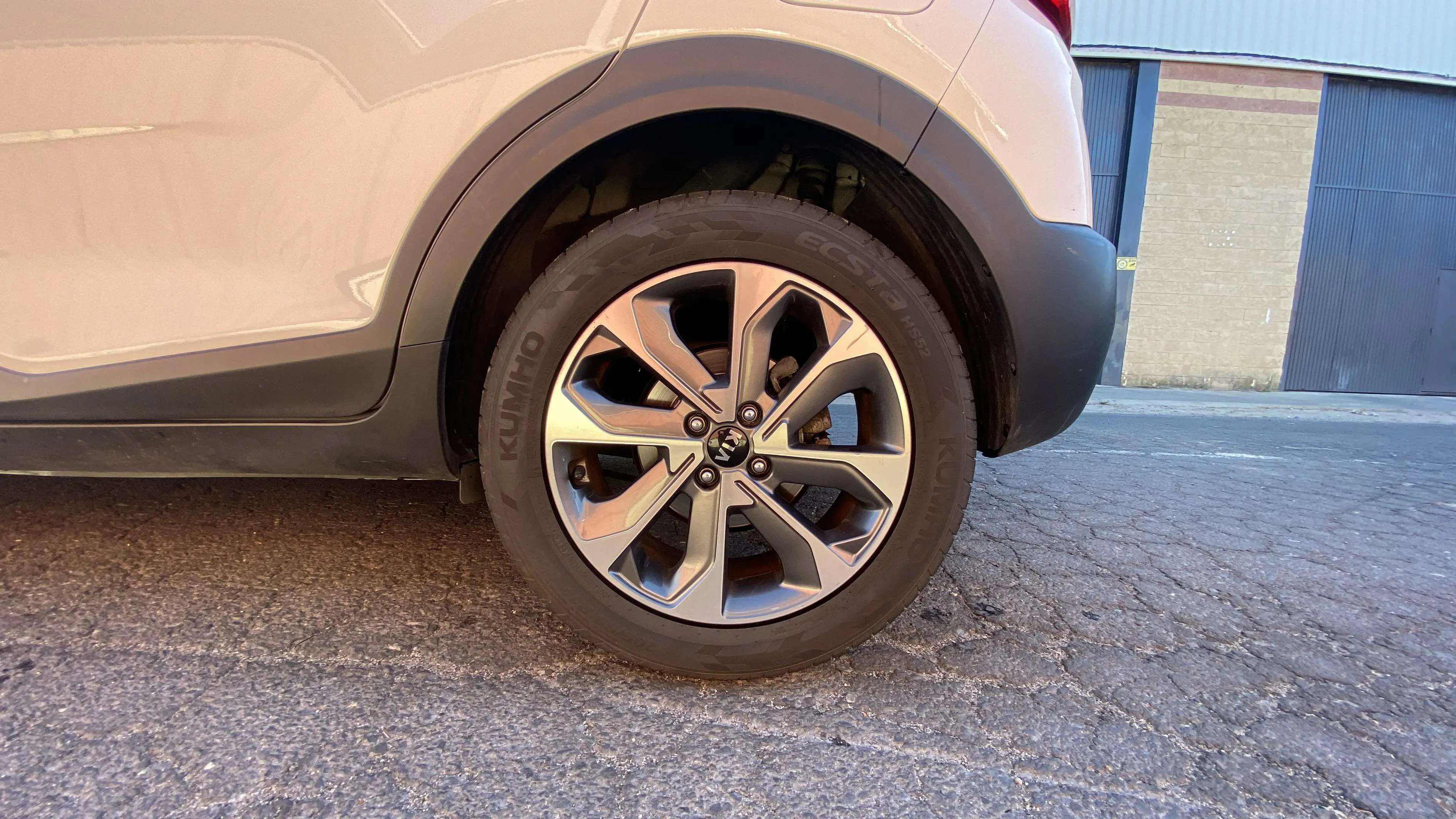 Kia Stonic 1.0 T-GDi Business - foto 28