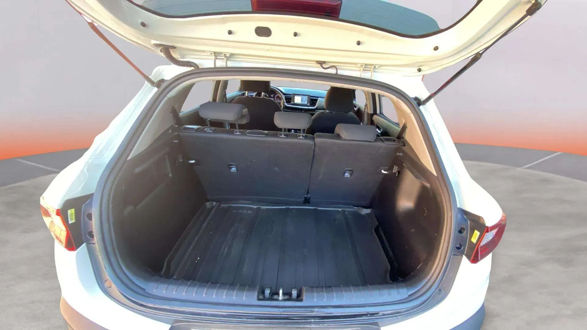 Kia Stonic 1.0 T-GDi Business - foto 15