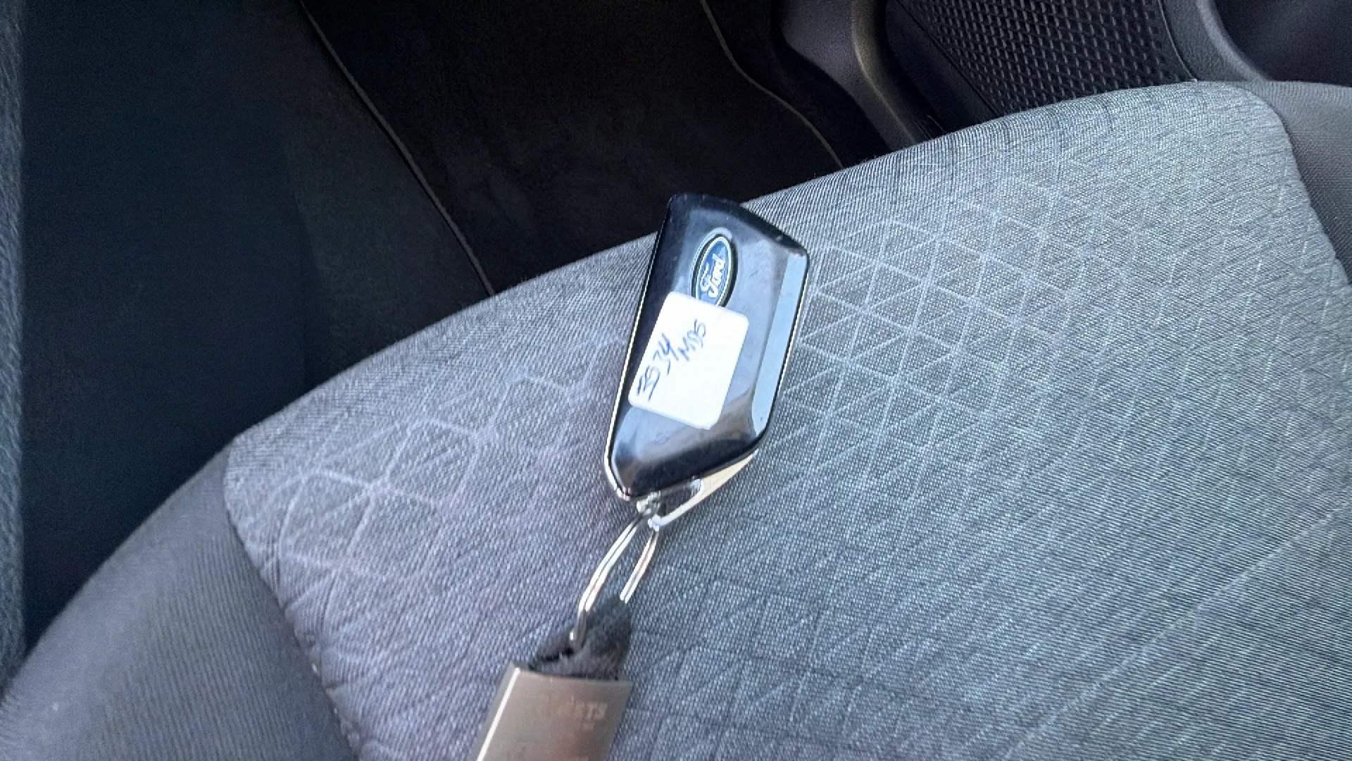Ford Tourneo Connect 2.0 EcoBlue Sport 4WD - foto 19