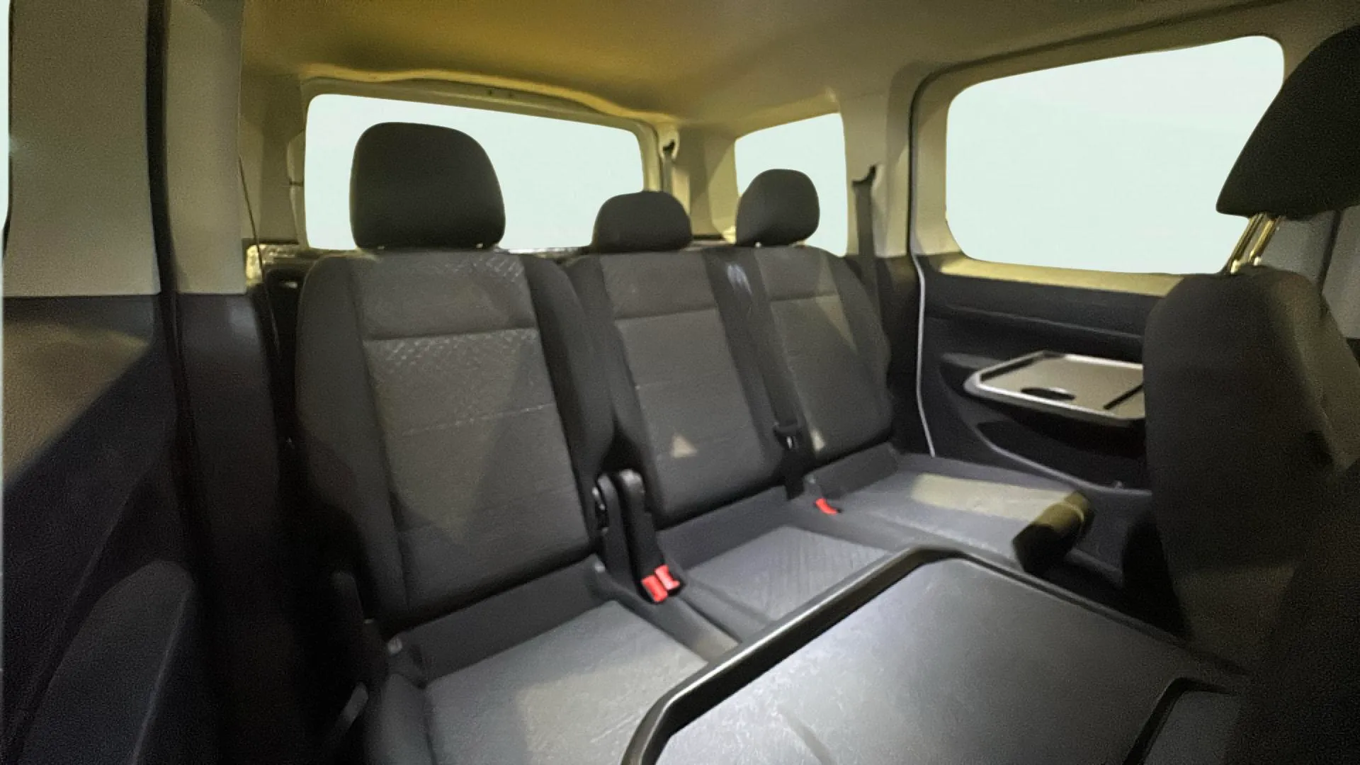 Ford Tourneo Connect 2.0 EcoBlue Sport 4WD - foto 14