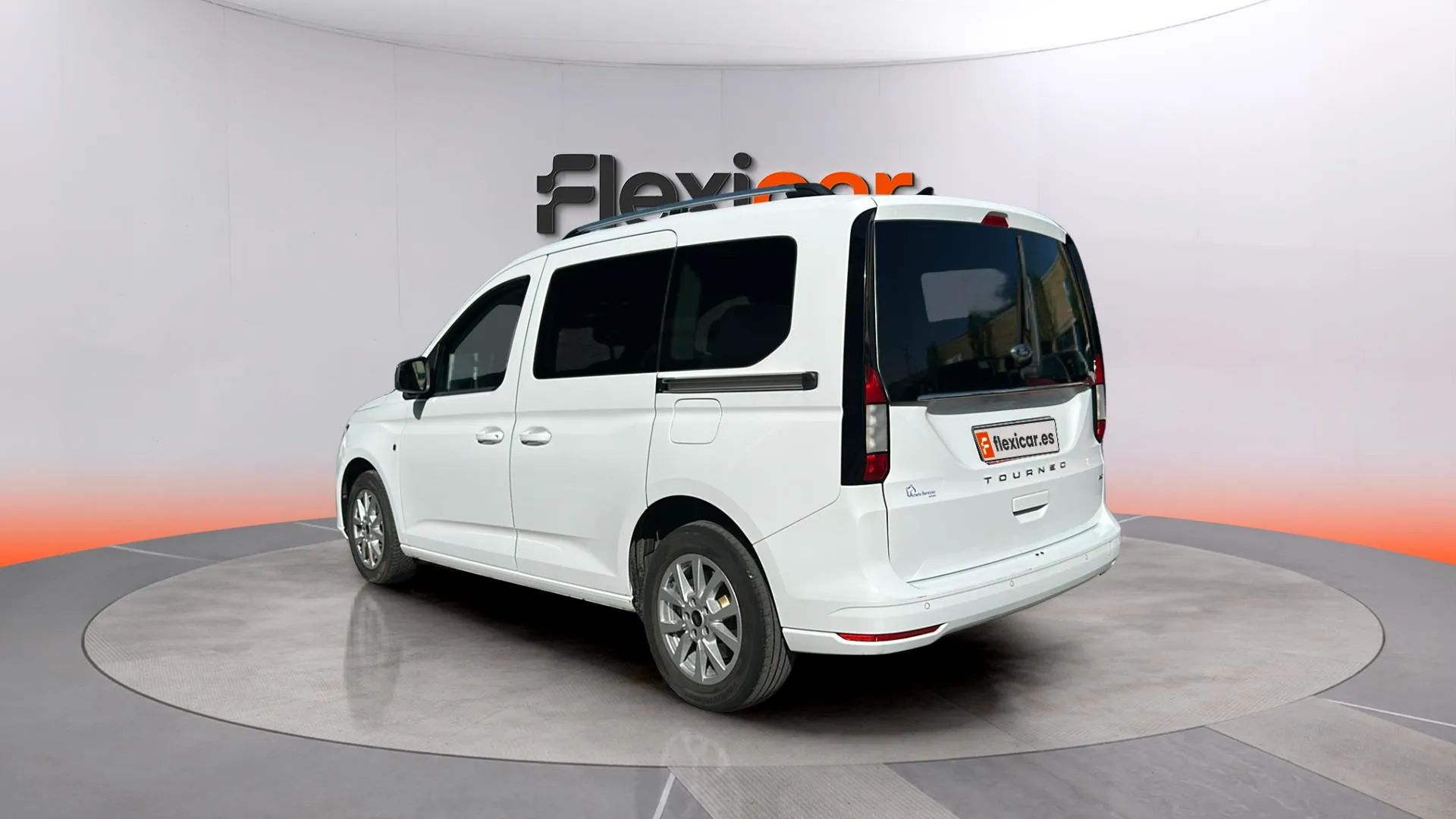 Ford Tourneo Connect 2.0 EcoBlue Sport 4WD - foto 6
