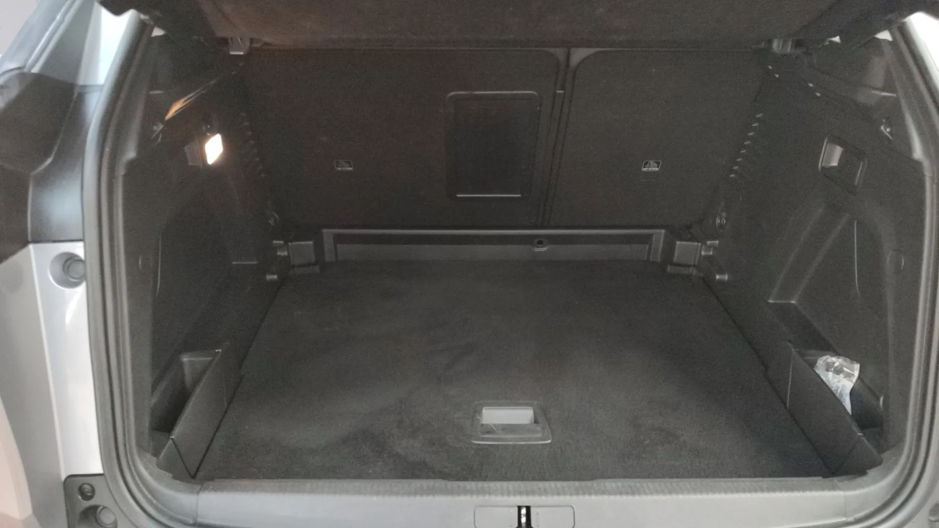 Peugeot 3008 1.5L BlueHDi Active - foto 19