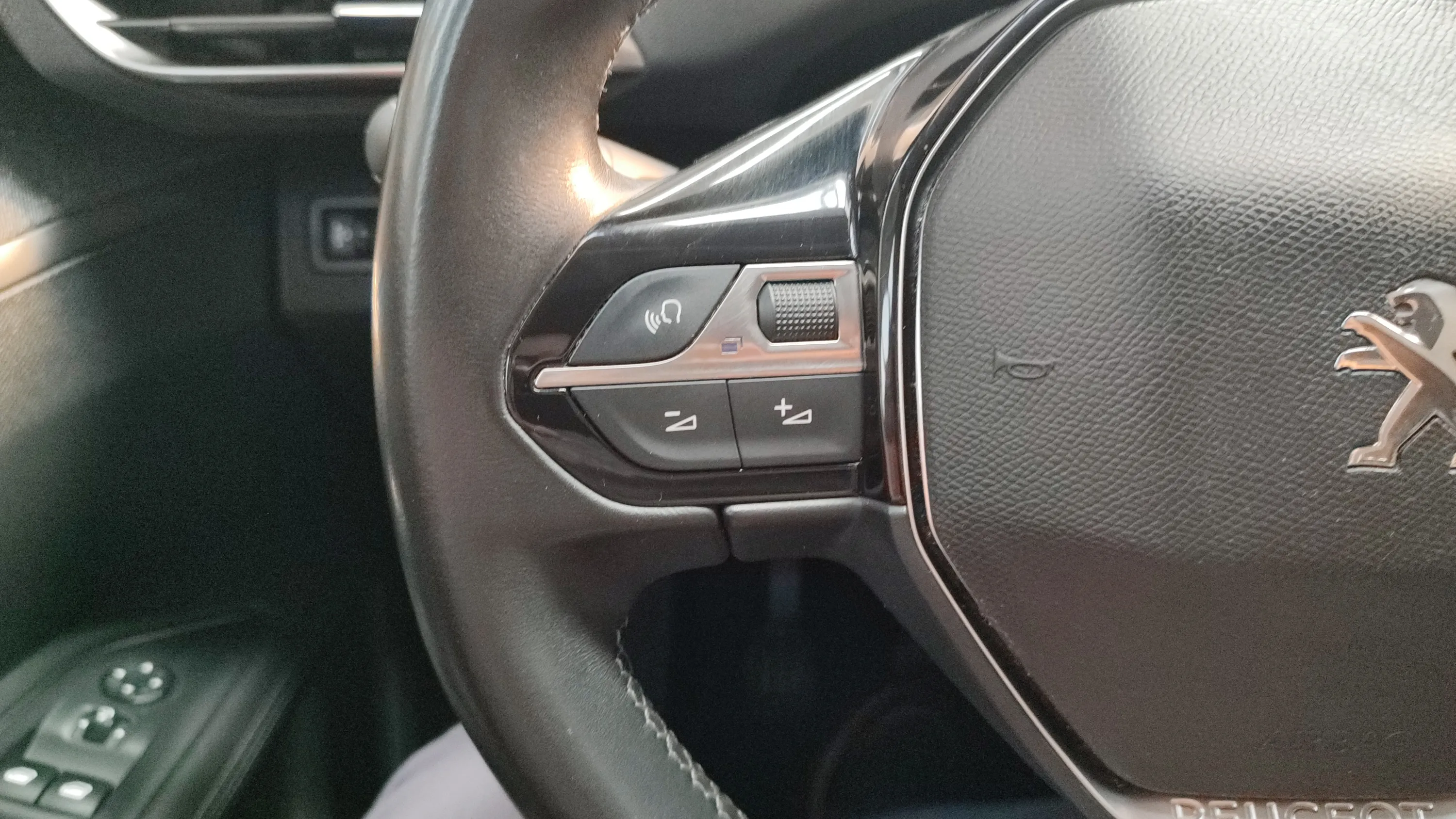 Peugeot 3008 1.5L BlueHDi Active - foto 13
