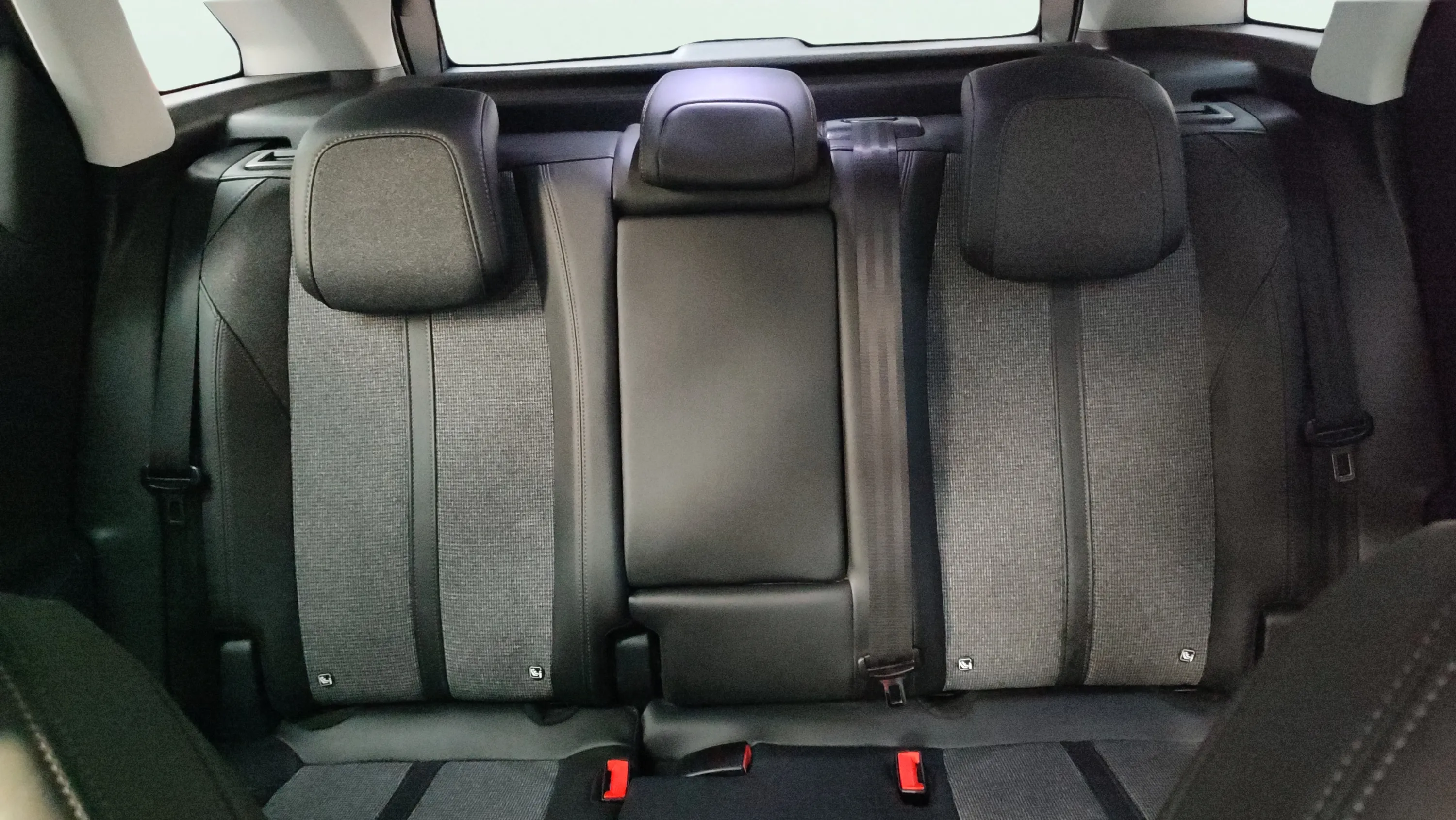 Peugeot 3008 1.5L BlueHDi Active - foto 18
