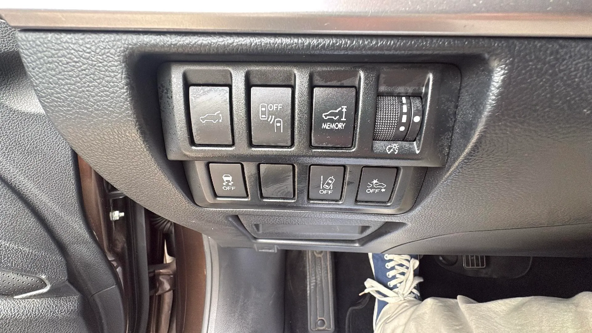 Subaru Outback 2.0 TD Executive Plus CVT Lineartron AWD - foto 22