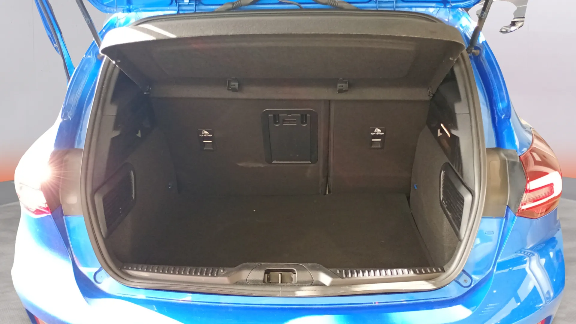 Ford Focus 1.0 EcoBoost MHEV ST-Line - foto 22