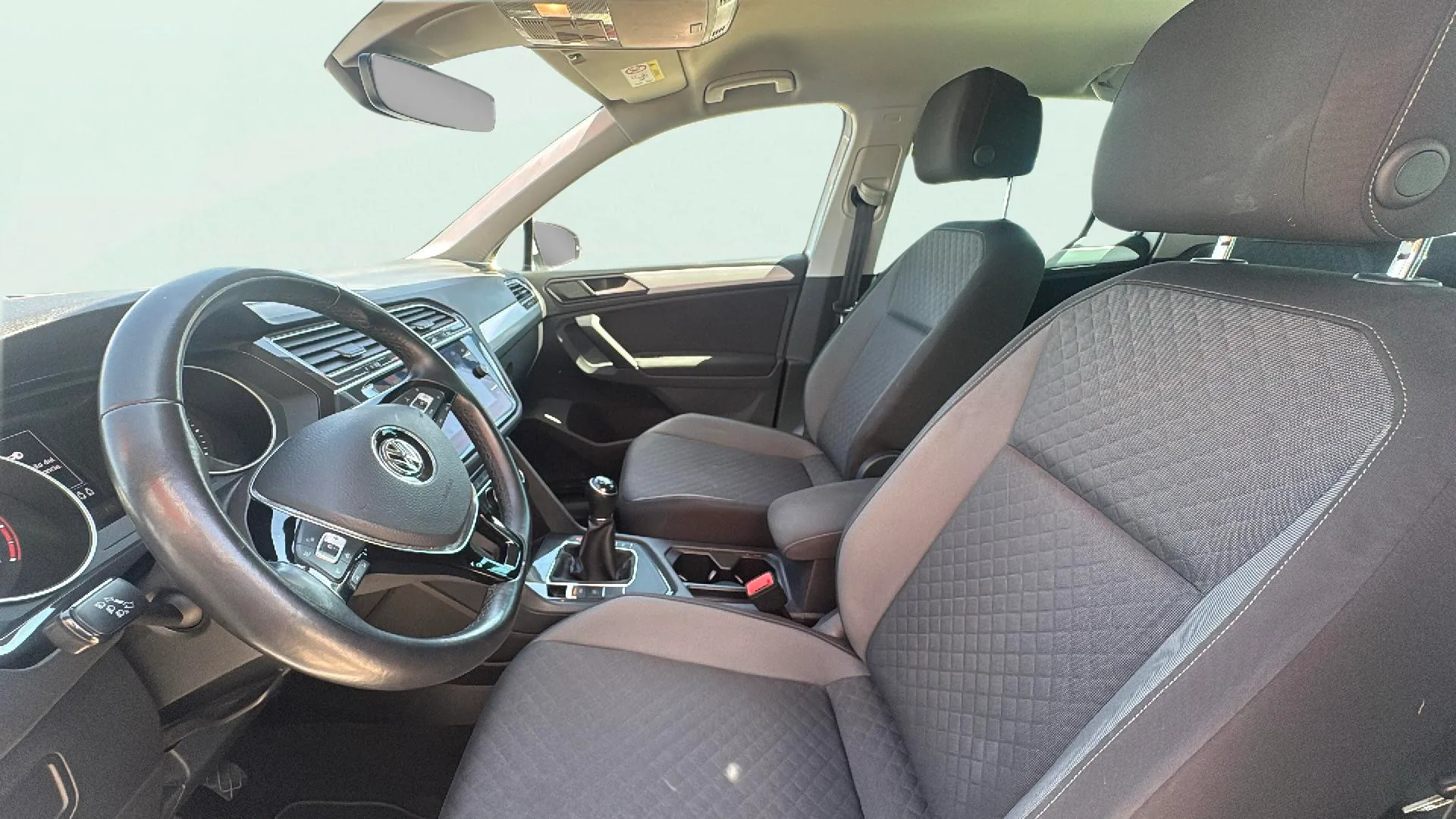 Volkswagen Tiguan Advance 1.5 TSI - foto 15