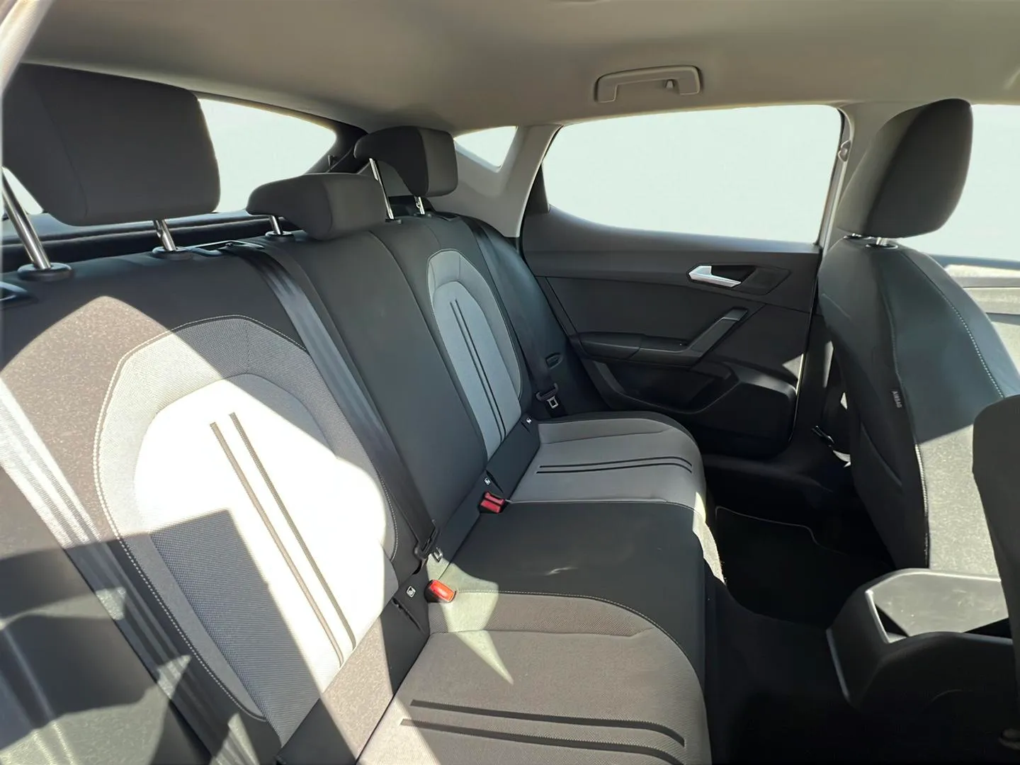 SEAT León 1.0 TSI Reference - foto 16