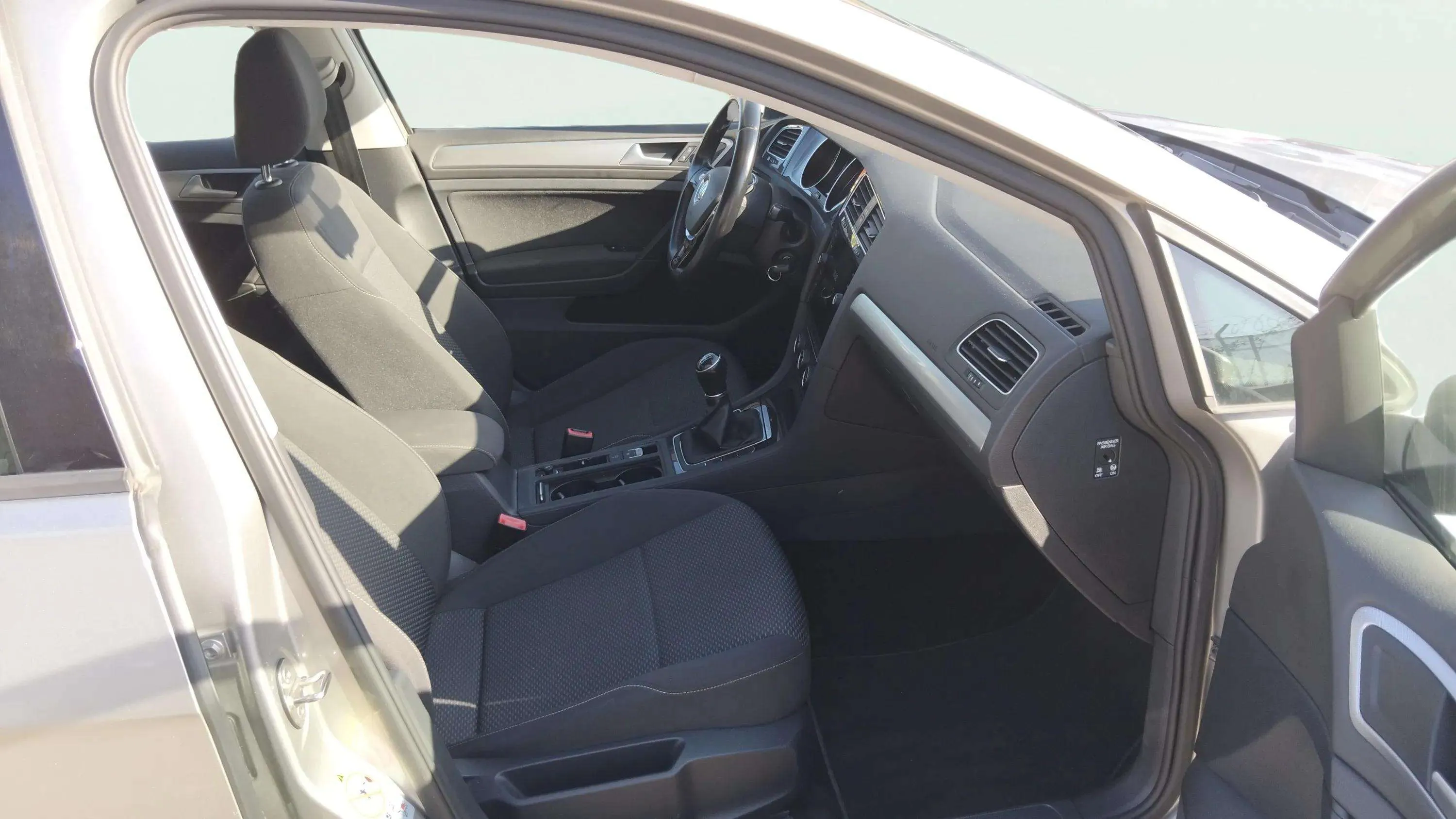 Volkswagen Golf 1.0 TSI - foto 14