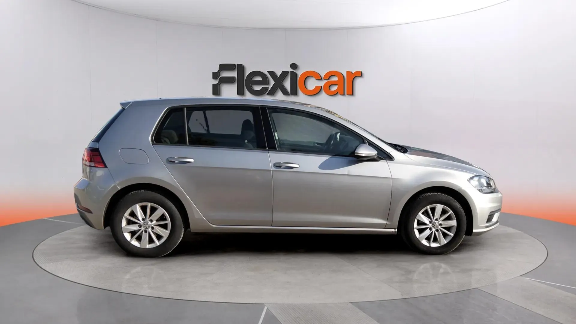 Volkswagen Golf 1.0 TSI - foto 2
