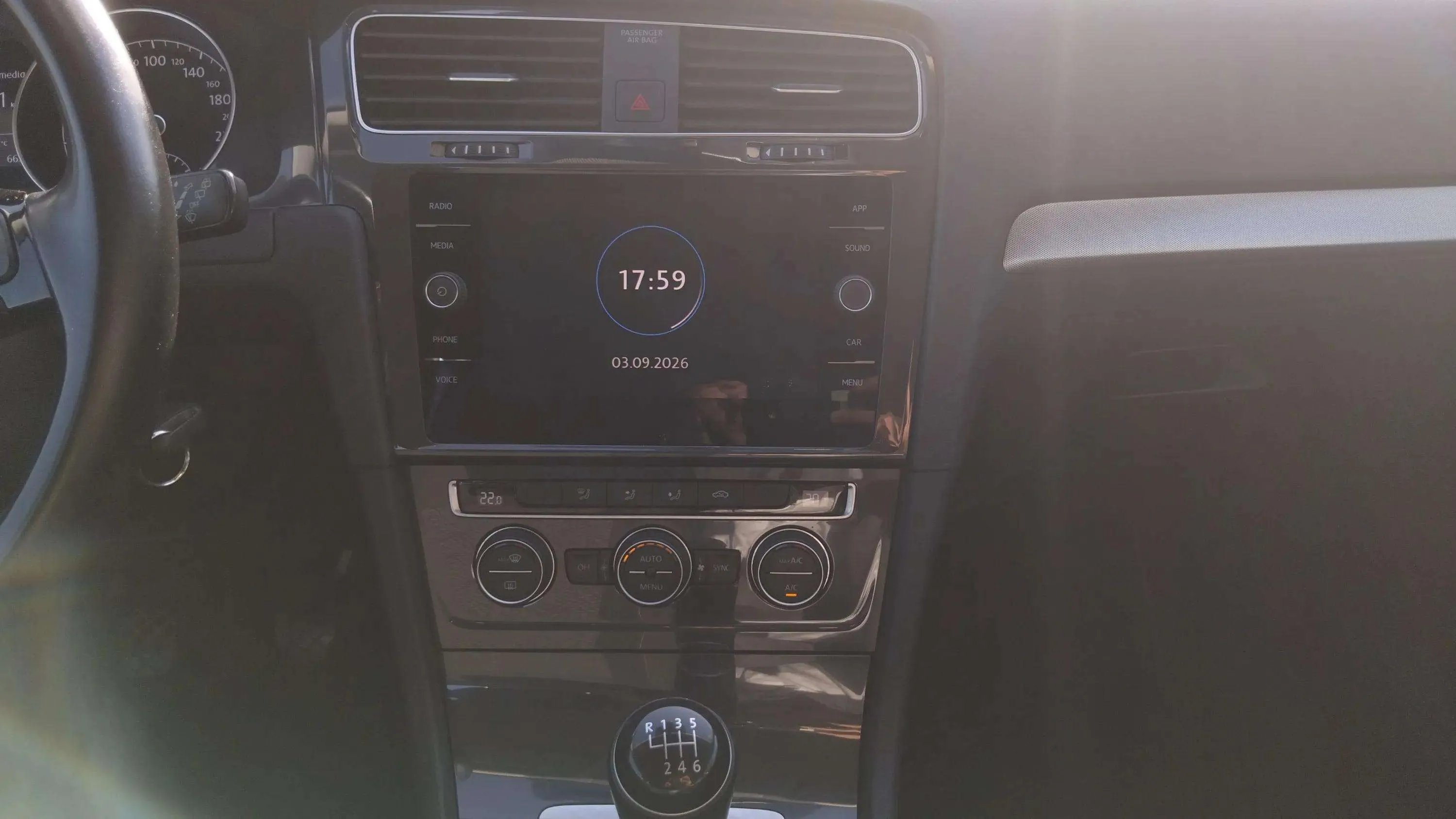 Volkswagen Golf 1.0 TSI - foto 11