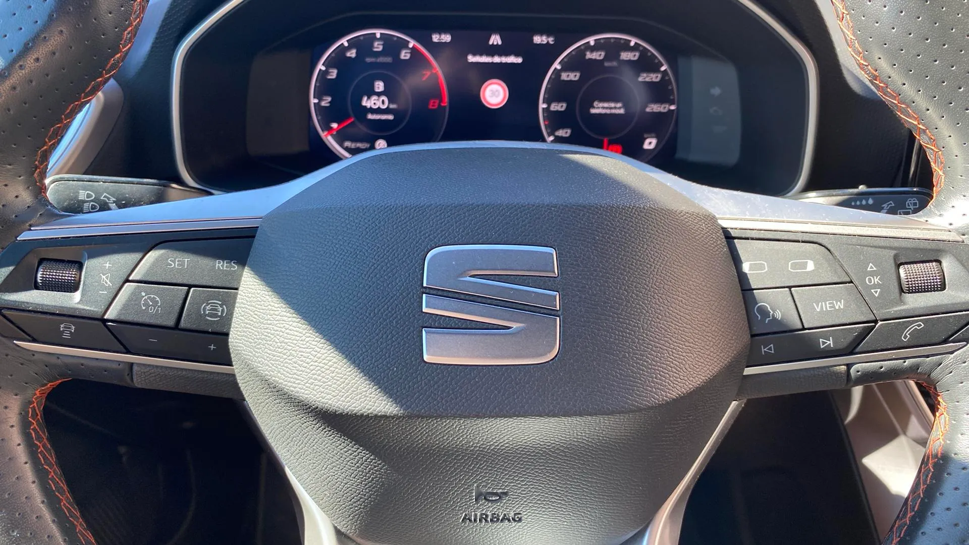 SEAT León 1.0 TSI FR 25 Aniversario - foto 13