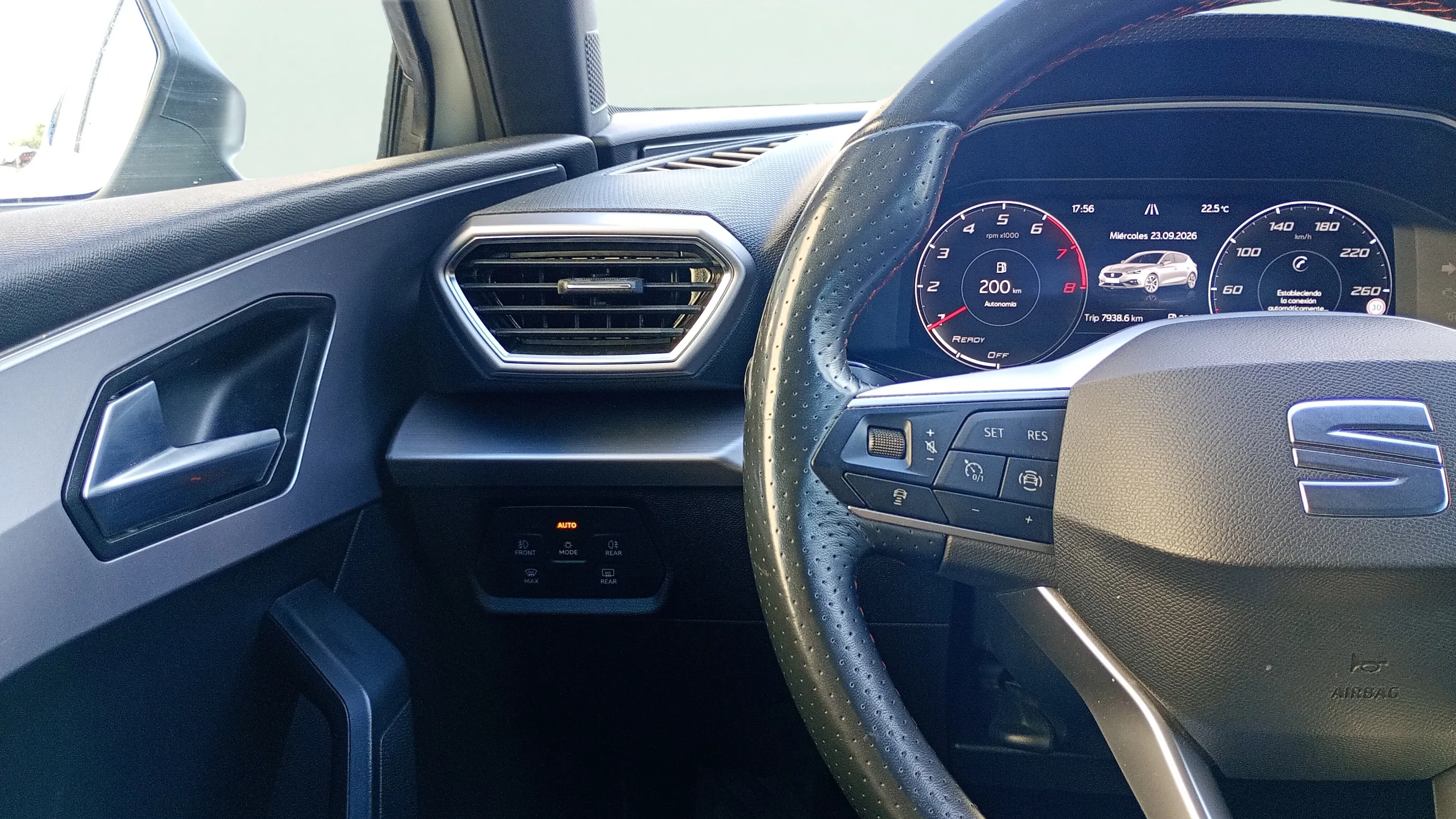 SEAT León 1.0 TSI FR 25 Aniversario - foto 13