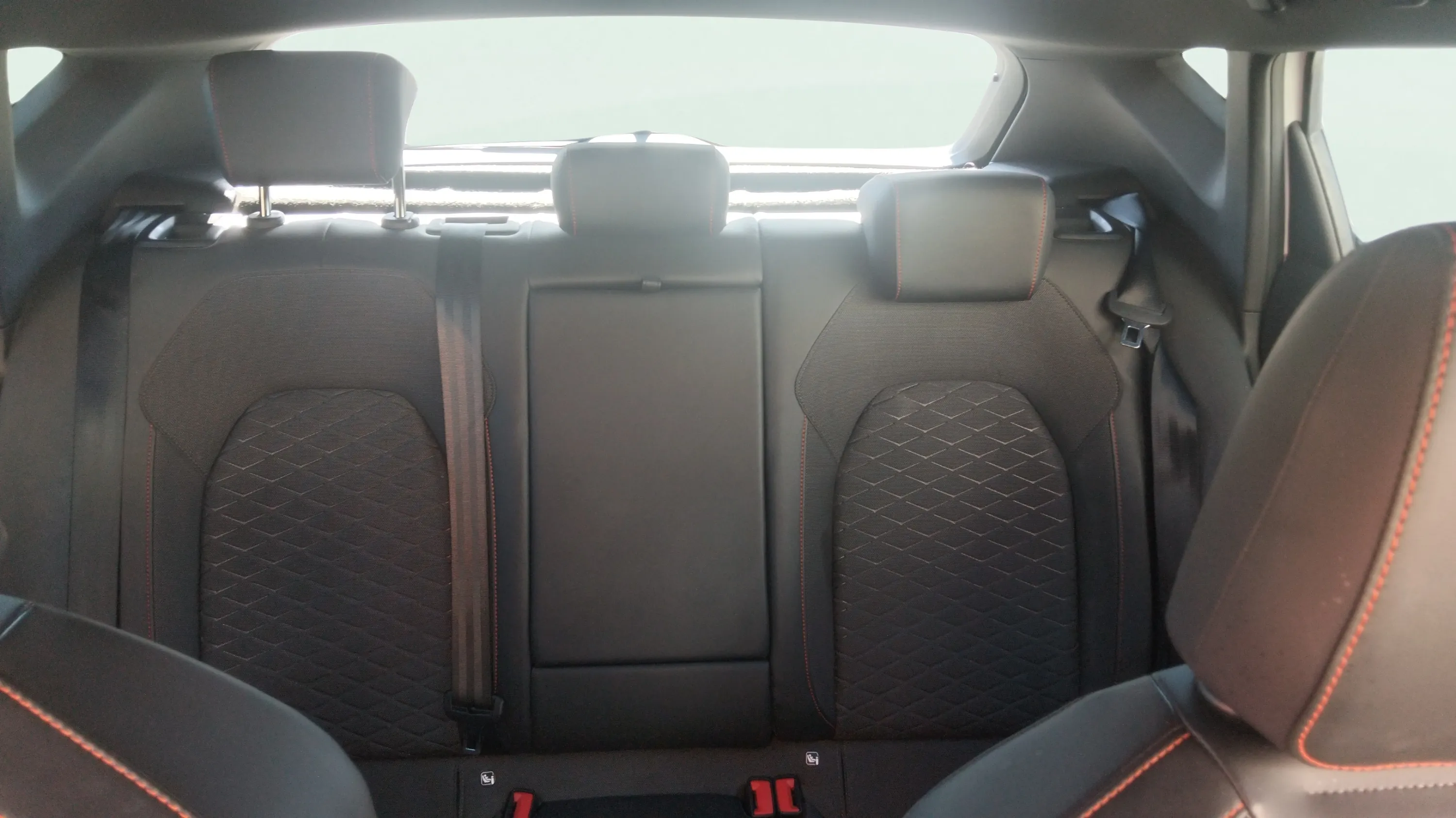 SEAT León 1.0 TSI FR 25 Aniversario - foto 12
