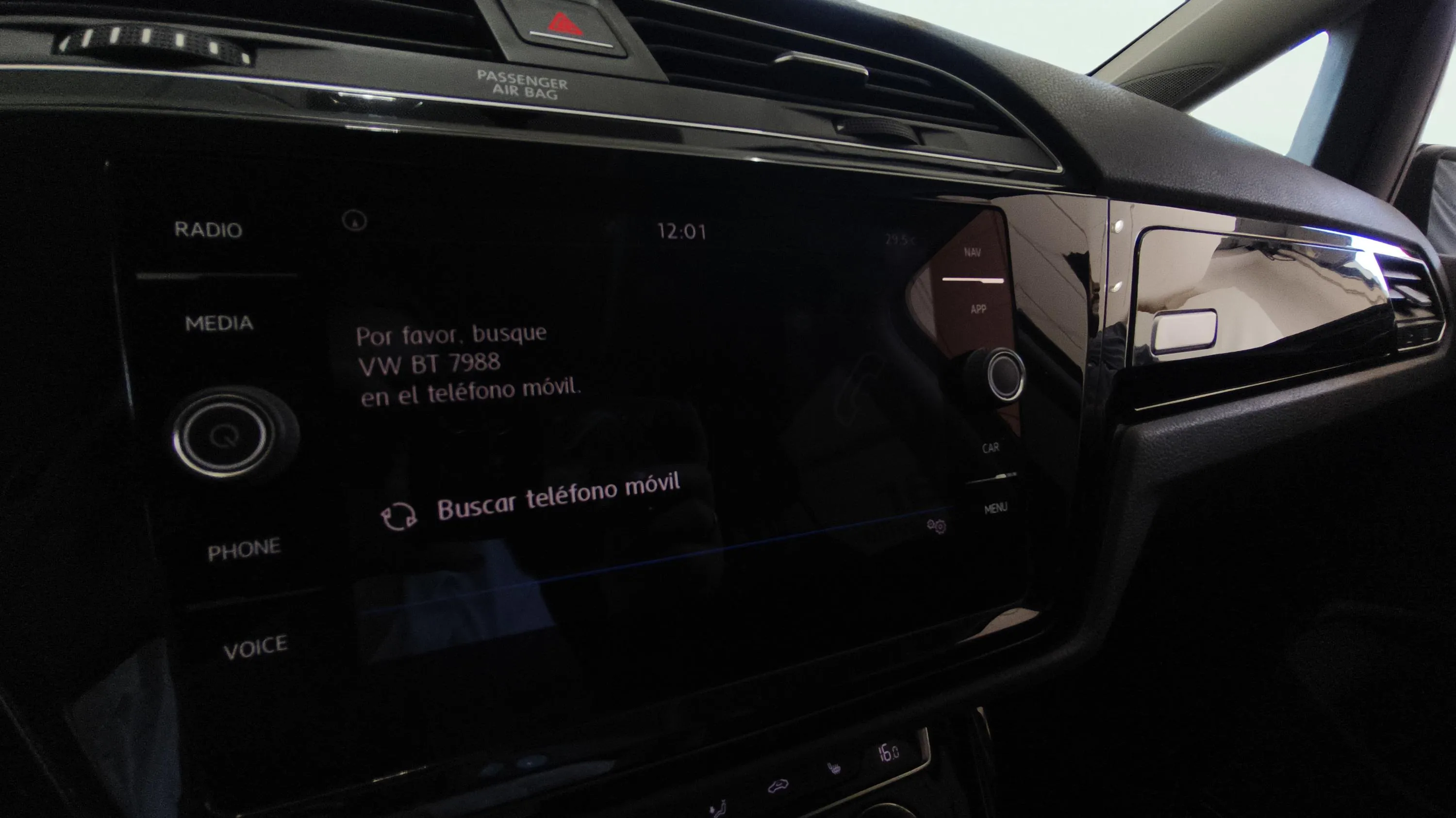 Volkswagen Touran 2.0TSI Highline BlueMotion - foto 20
