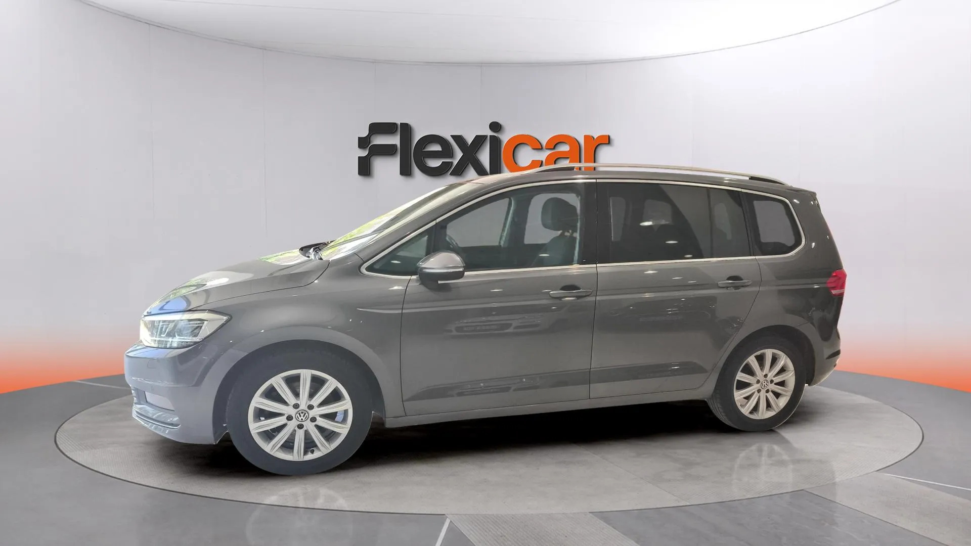 Volkswagen Touran 2.0TSI Highline BlueMotion - foto 5