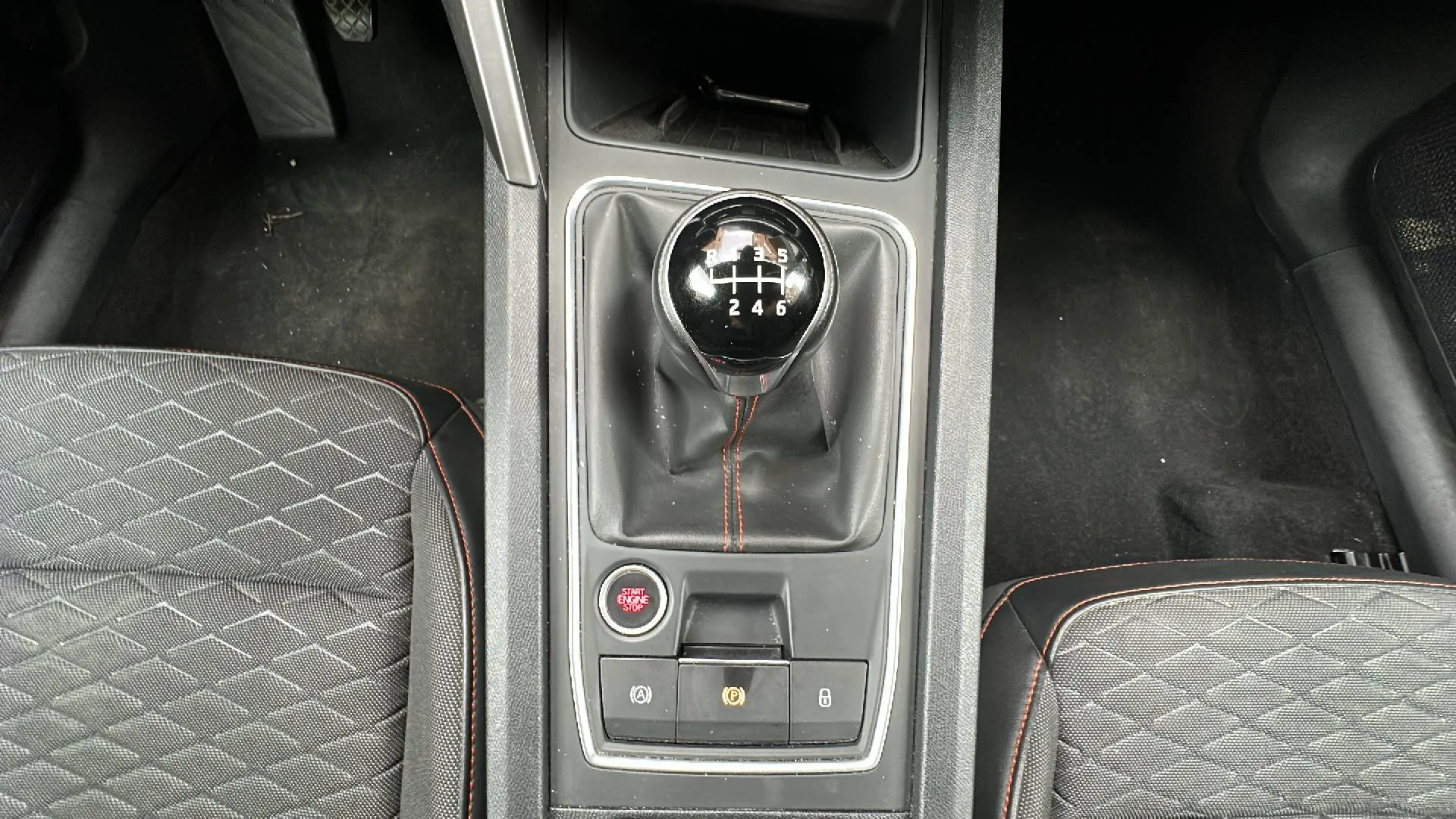SEAT León 1.0 TSI FR 25 Aniversario - foto 12