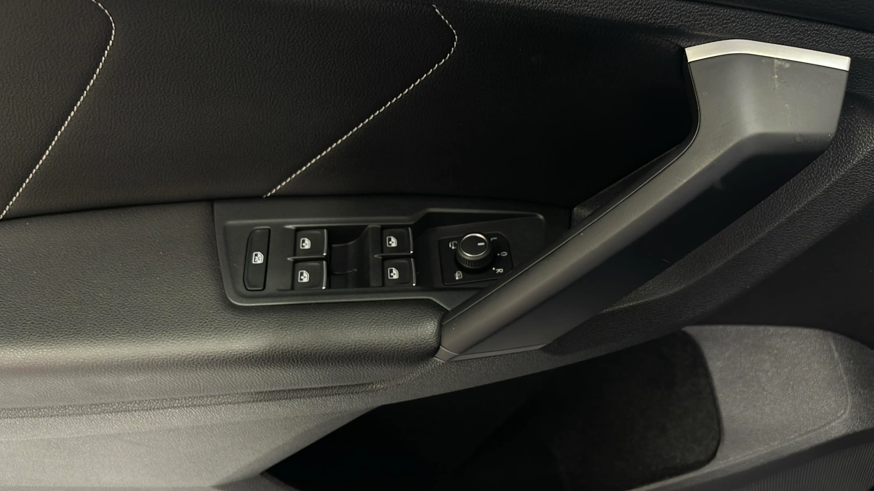 Volkswagen Tiguan R-Line 1.5 TSI DSG - foto 16