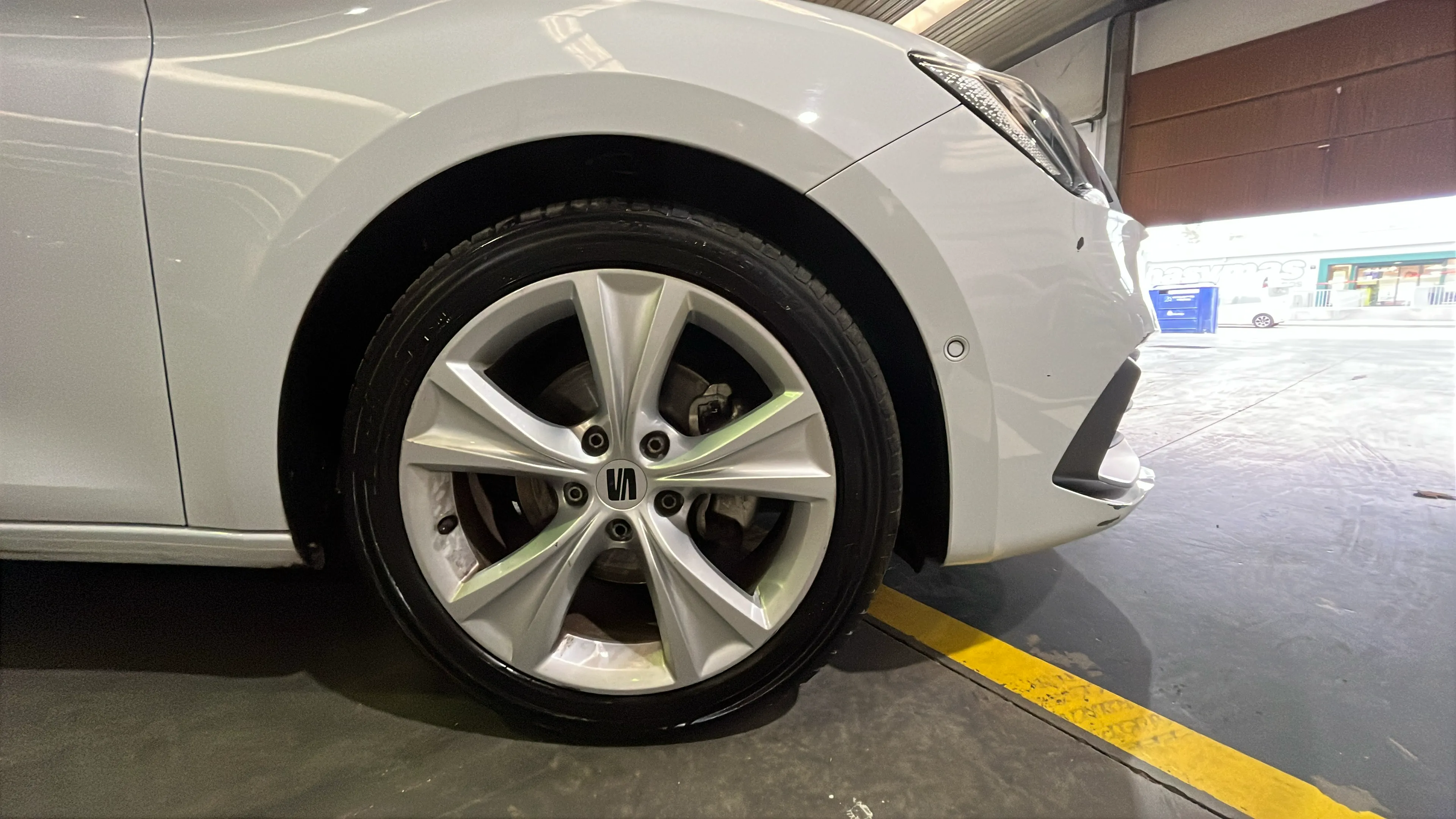 SEAT León 1.0 TSI FR 25 Aniversario - foto 23