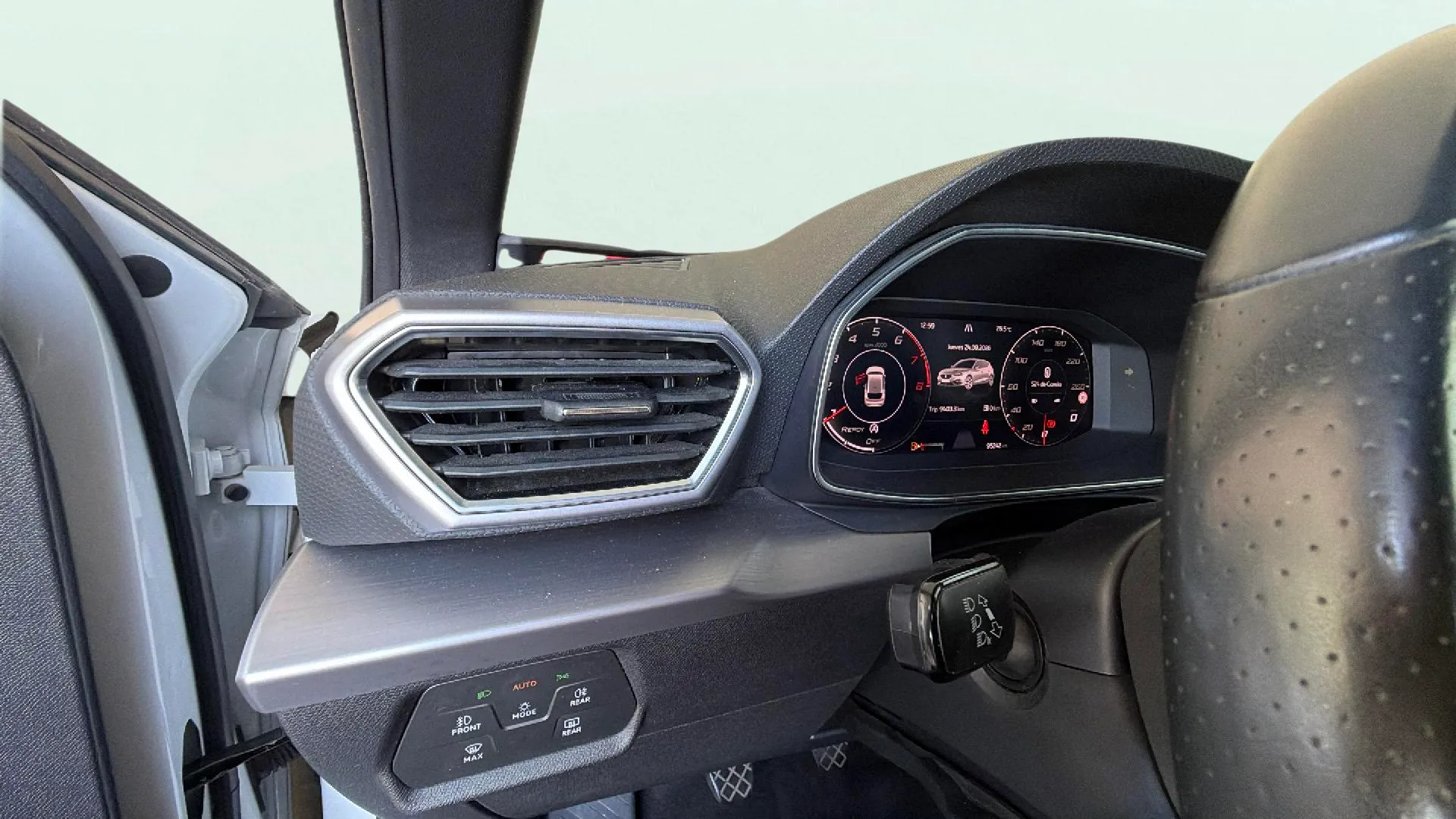 SEAT León 1.0 TSI FR 25 Aniversario - foto 28