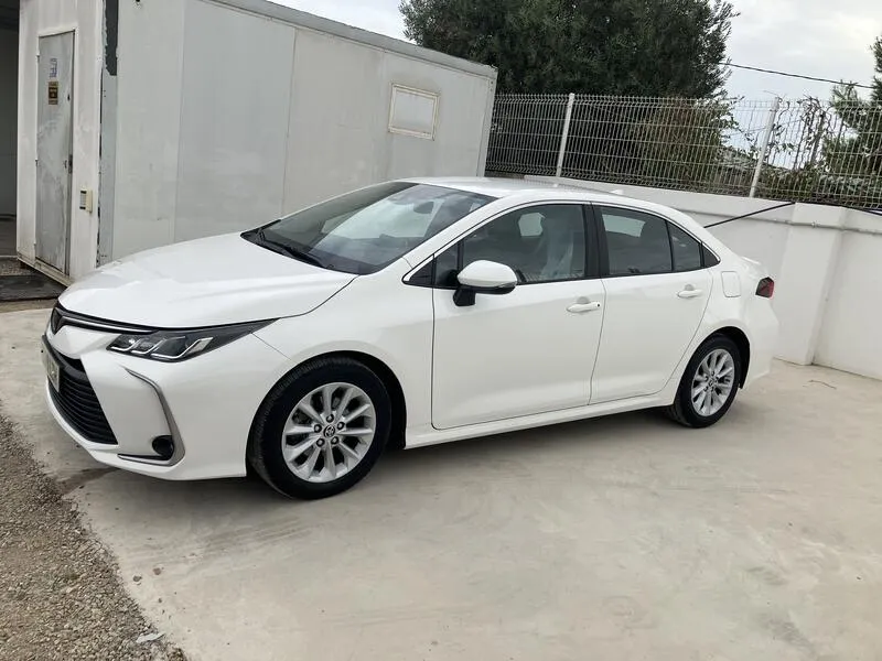 Toyota Corolla 1.8 125H Active Tech E-CVT - foto 3