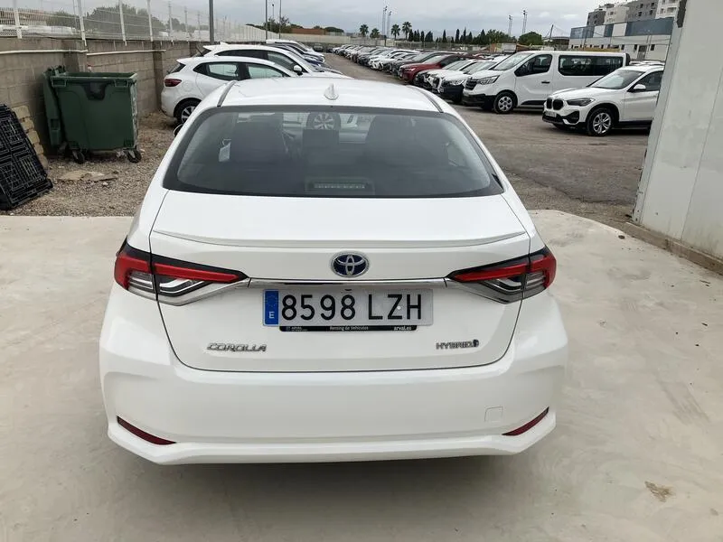 Toyota Corolla 1.8 125H Active Tech E-CVT - foto 5