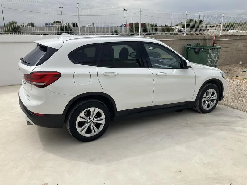 BMW X1 sDrive18dA Corporate - foto 7