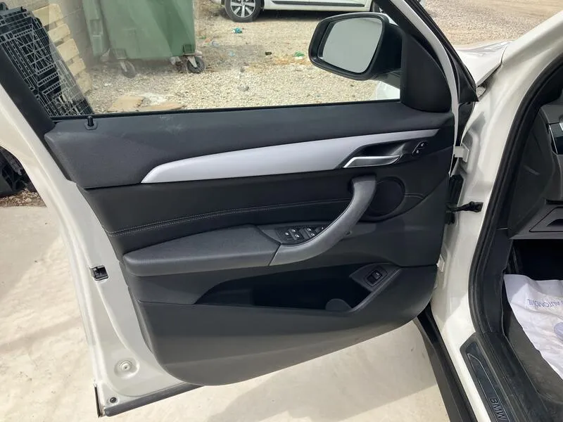 BMW X1 sDrive18dA Corporate - foto 25