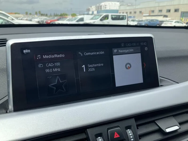 BMW X1 sDrive18dA Corporate - foto 33