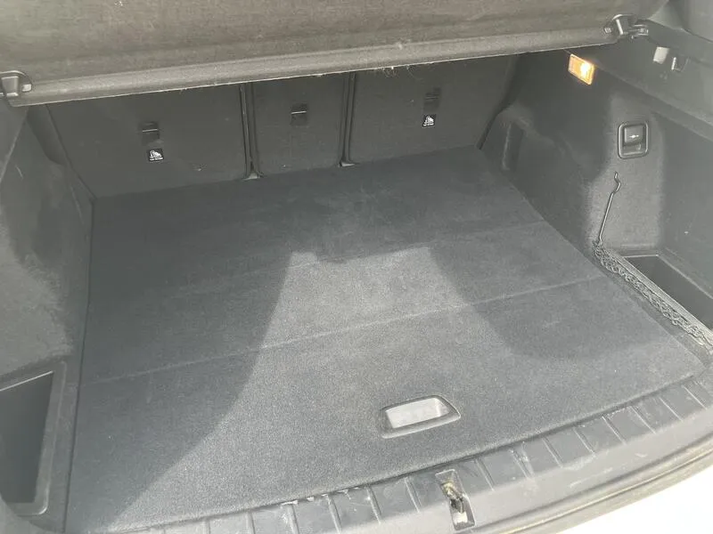 BMW X1 sDrive18dA Corporate - foto 19