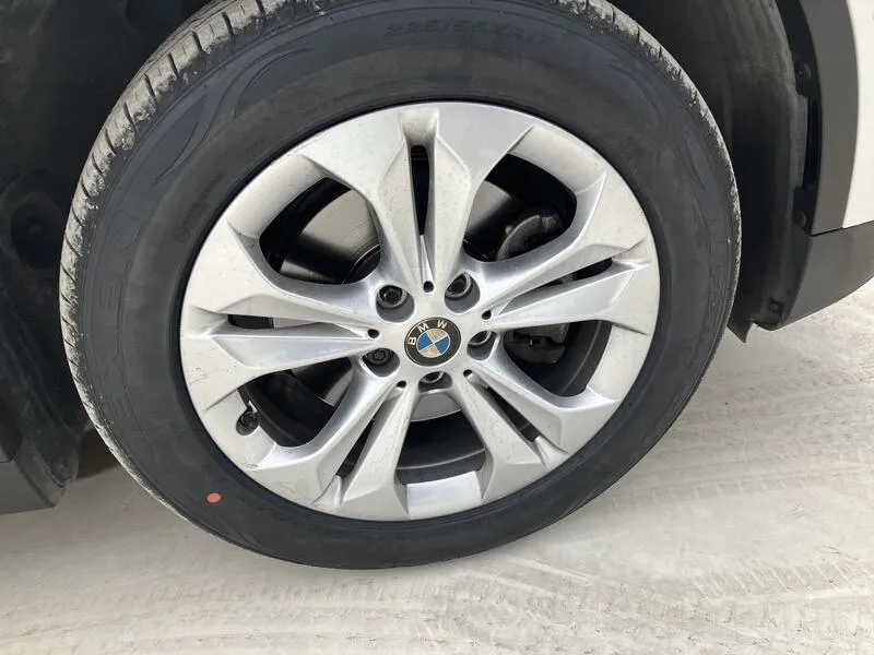 BMW X1 sDrive18dA Corporate - foto 12