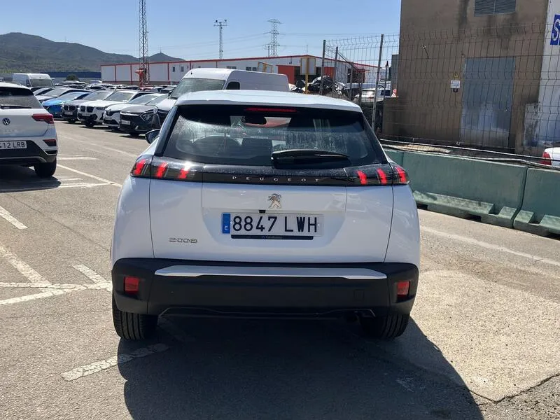 Peugeot 2008 Active Pack PureTech - foto 5