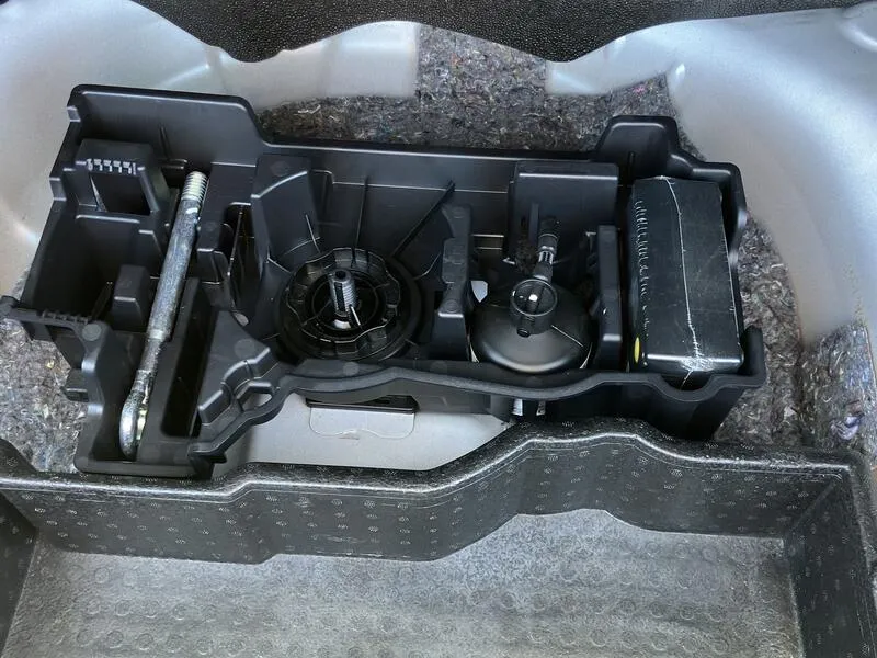 Peugeot 2008 Active Pack PureTech - foto 17