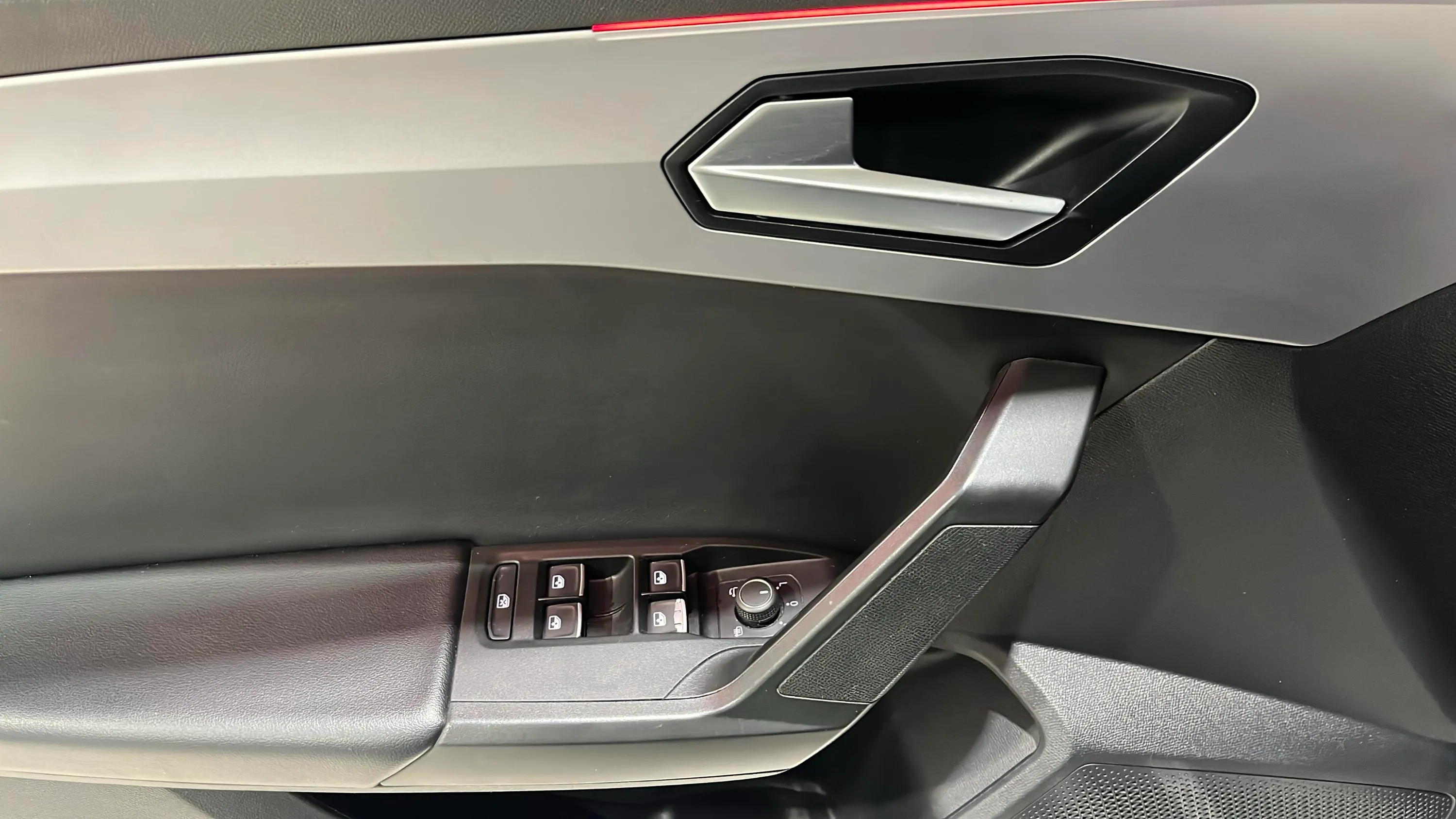 SEAT León 1.0 TSI FR 25 Aniversario - foto 14