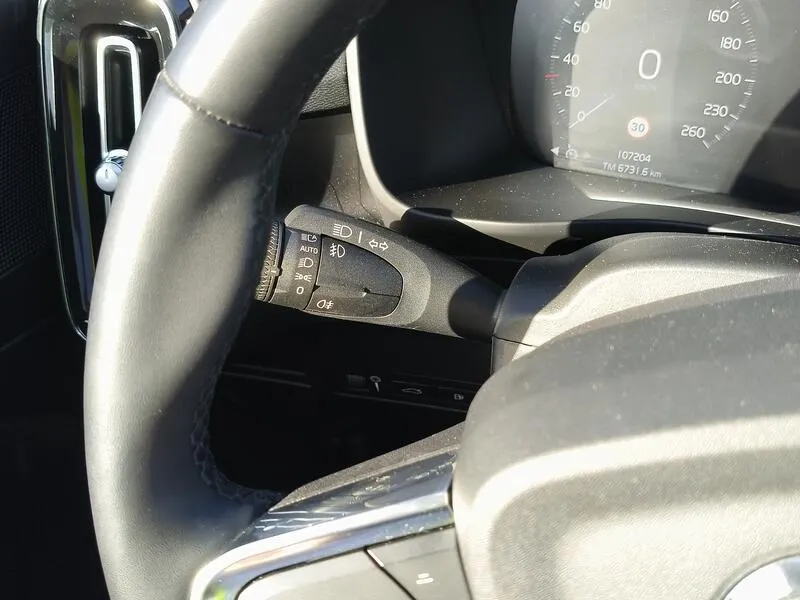 Volvo XC40 1.5 T4 Twin Recharge Core - foto 25