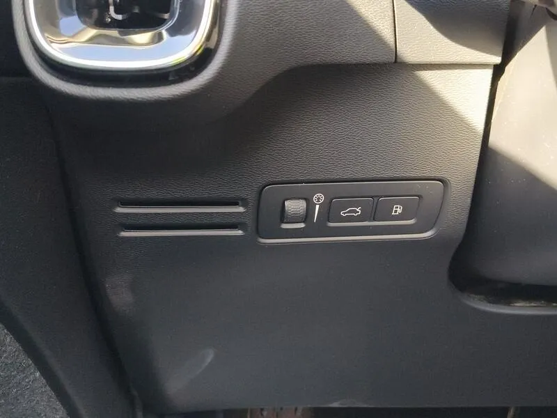 Volvo XC40 1.5 T4 Twin Recharge Core - foto 26