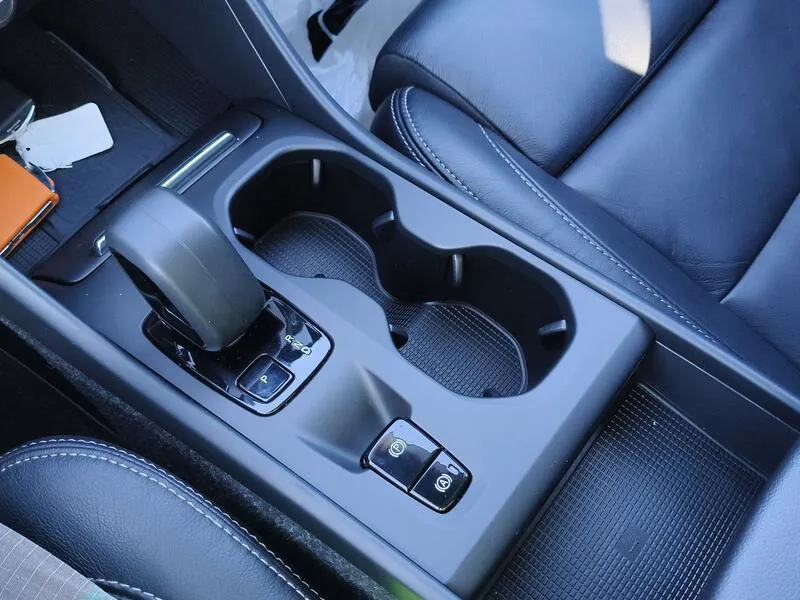 Volvo XC40 1.5 T4 Twin Recharge Core - foto 13