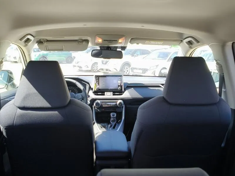 Toyota RAV4 2.5l 220H Advance - foto 36
