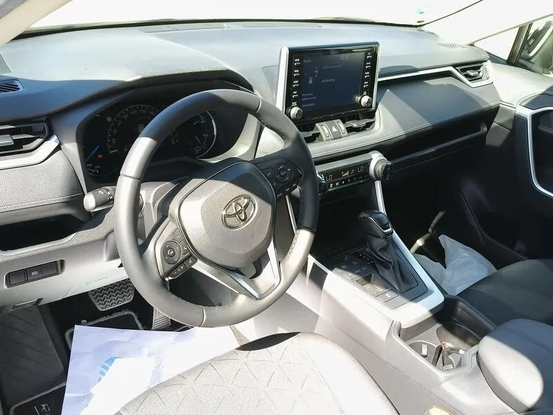 Toyota RAV4 2.5l 220H Advance - foto 10